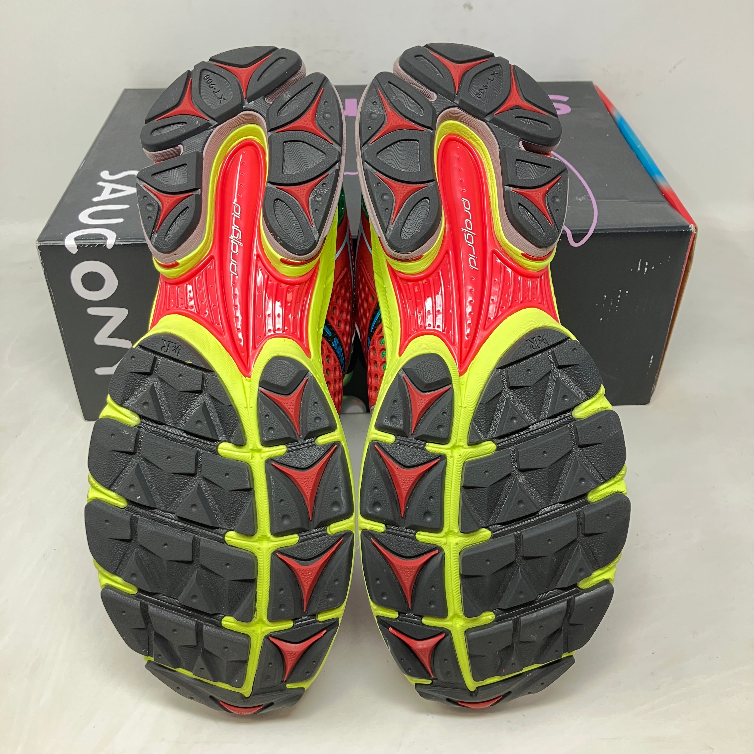 Saucony ProGrid Triumph 4 Jae Tips Flowers Grow Uptown Poison Ivy