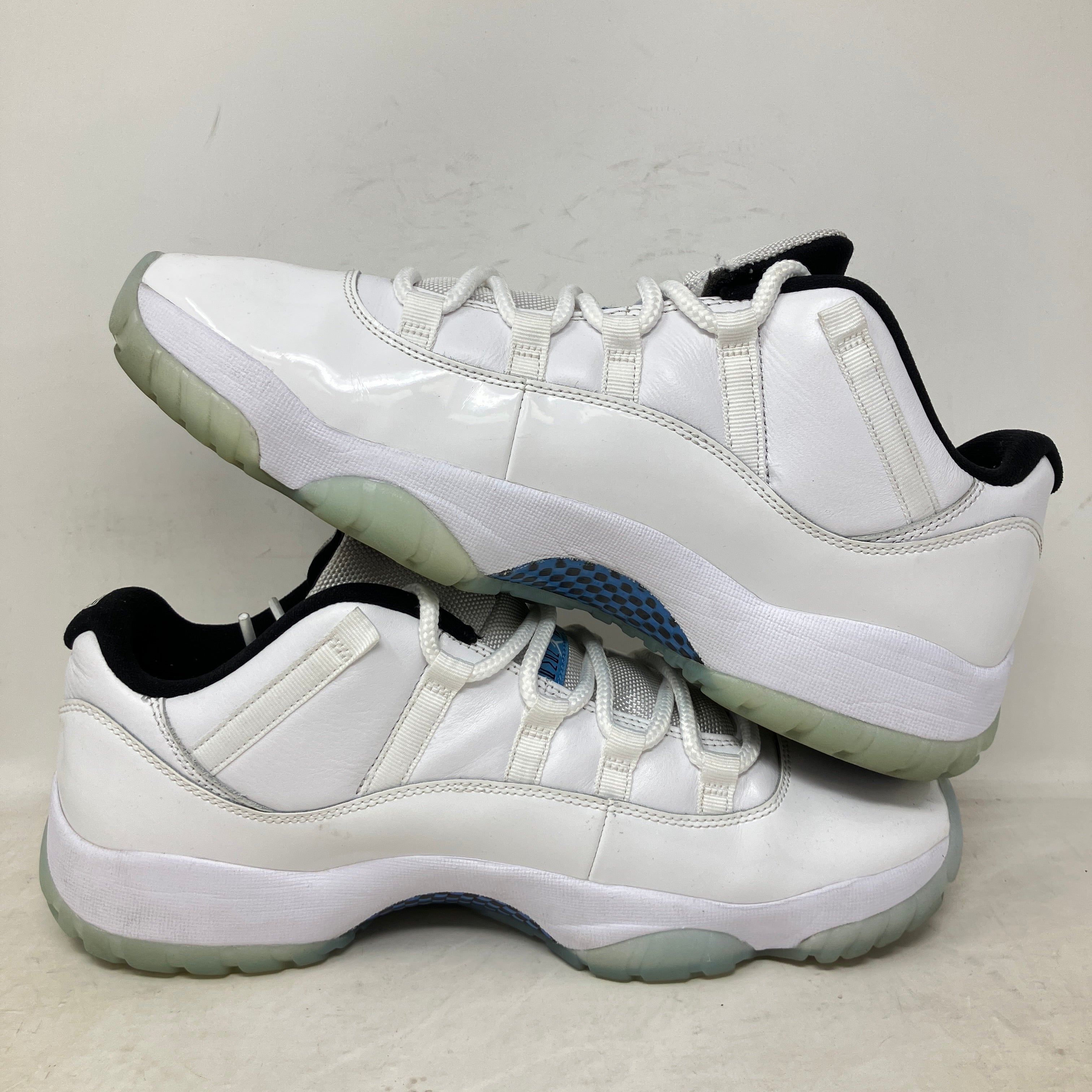 Jordan 11 Retro Low Legend Blue