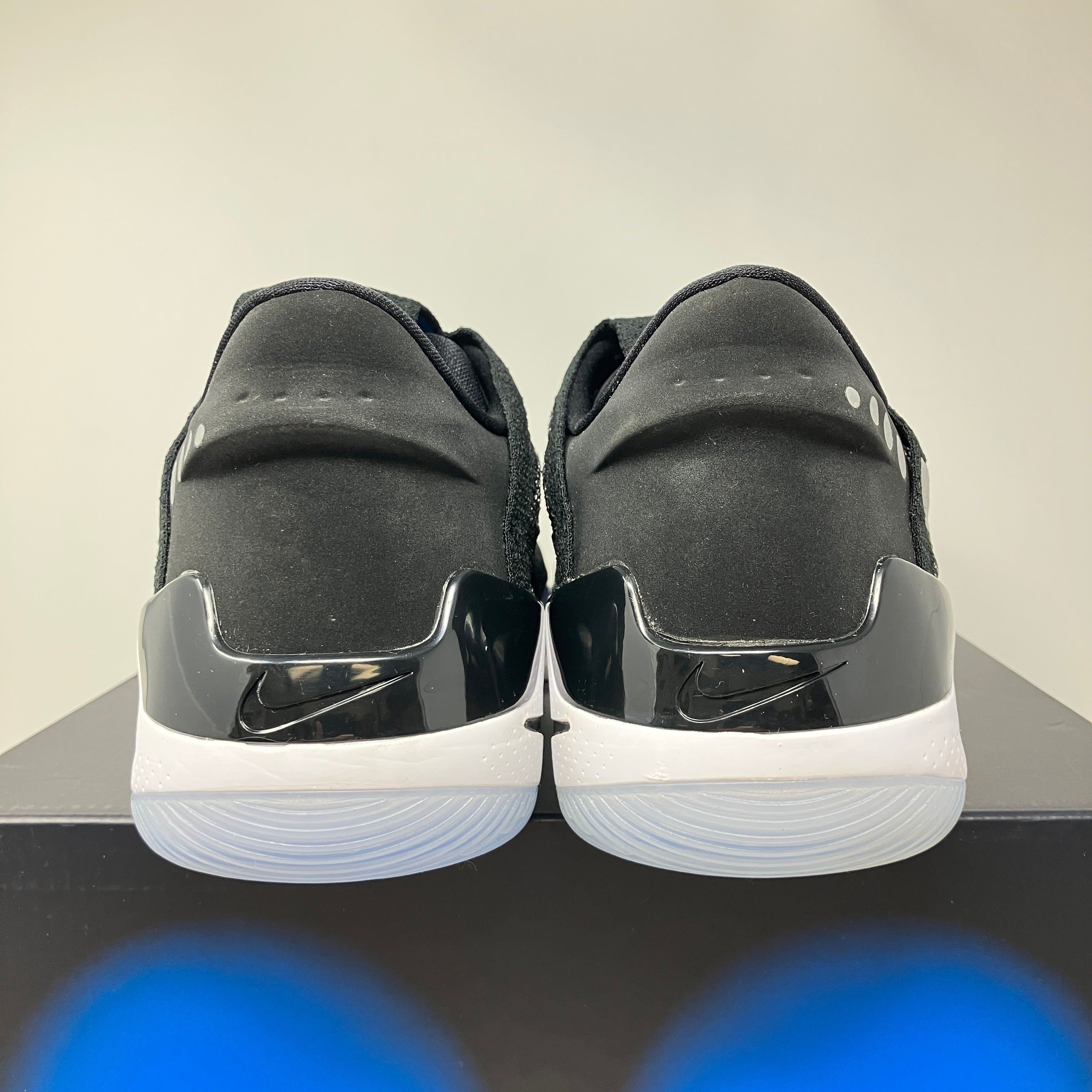 Nike Adapt BB Black Pure Platinum (US Charger)
