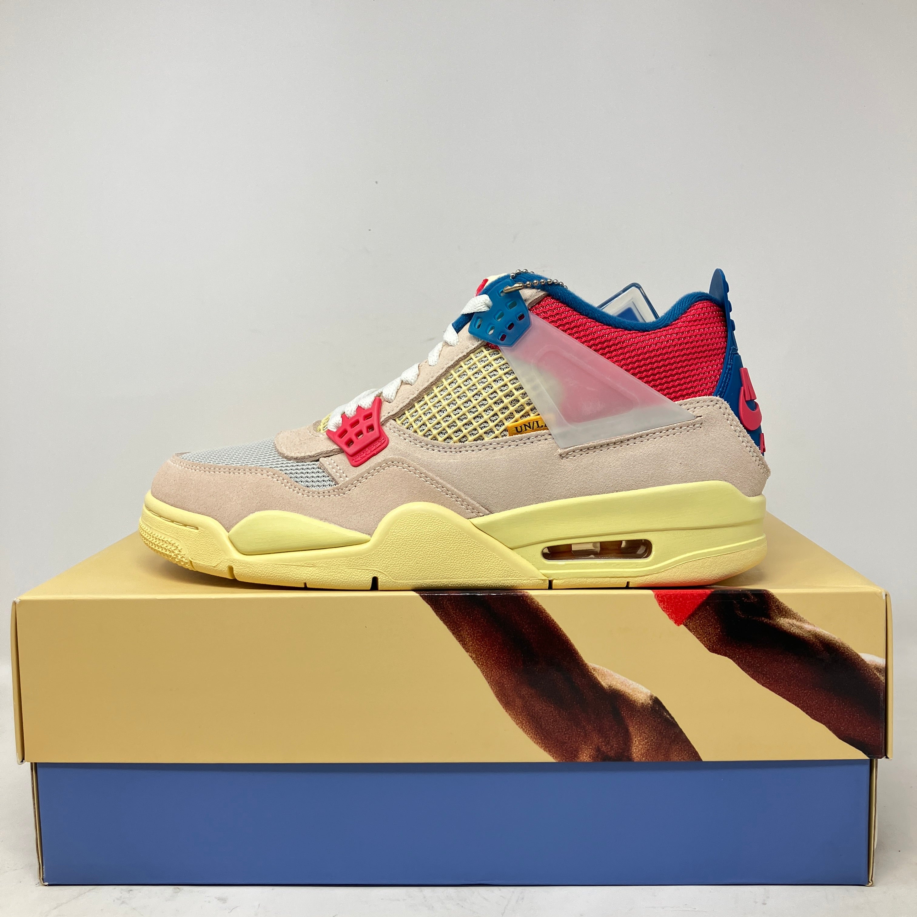 Jordan 4 Retro Union Guava Ice