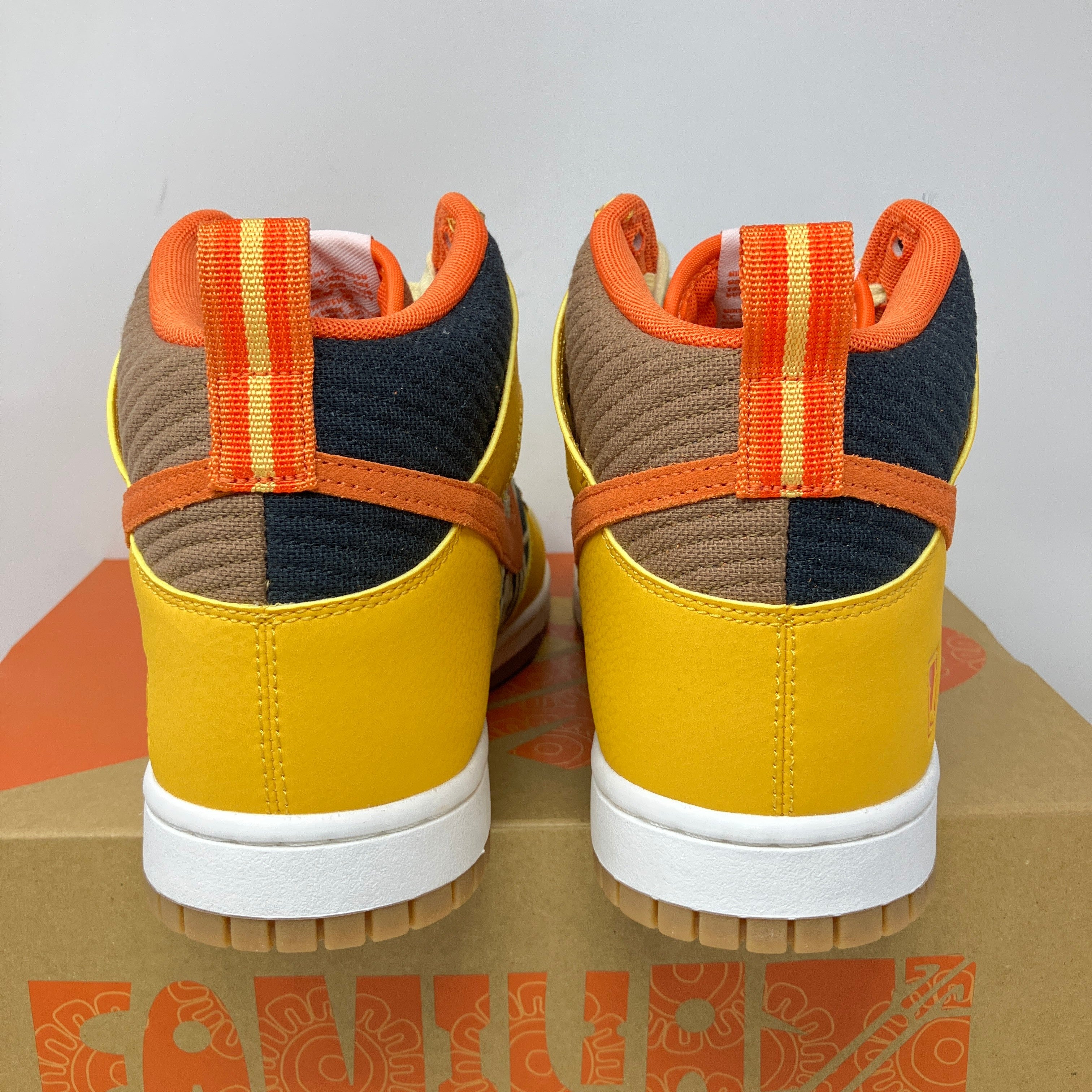 Nike Dunk High PRM Somos Familia