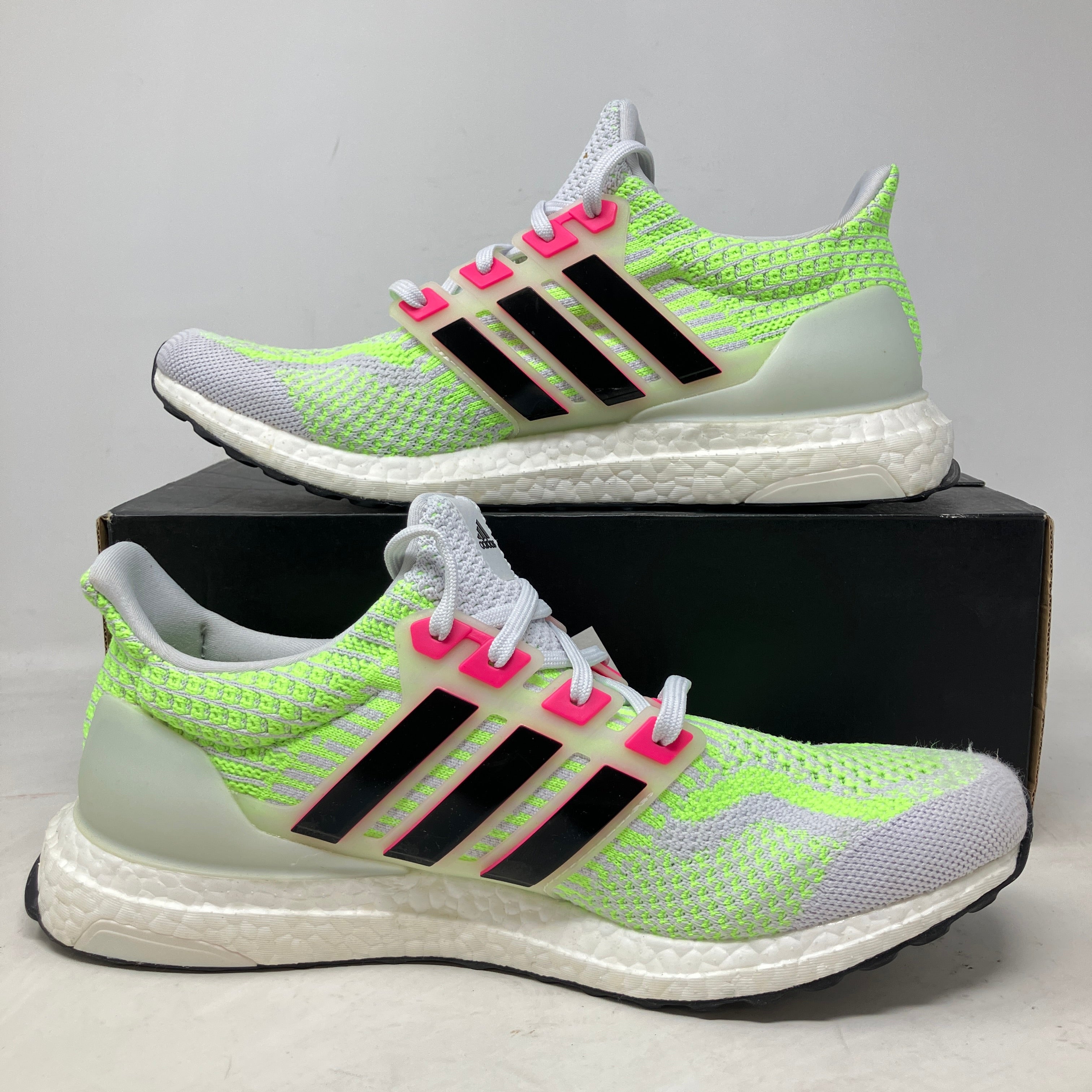 adidas Ultra Boost 5.0 DNA Dash Grey Signal Green