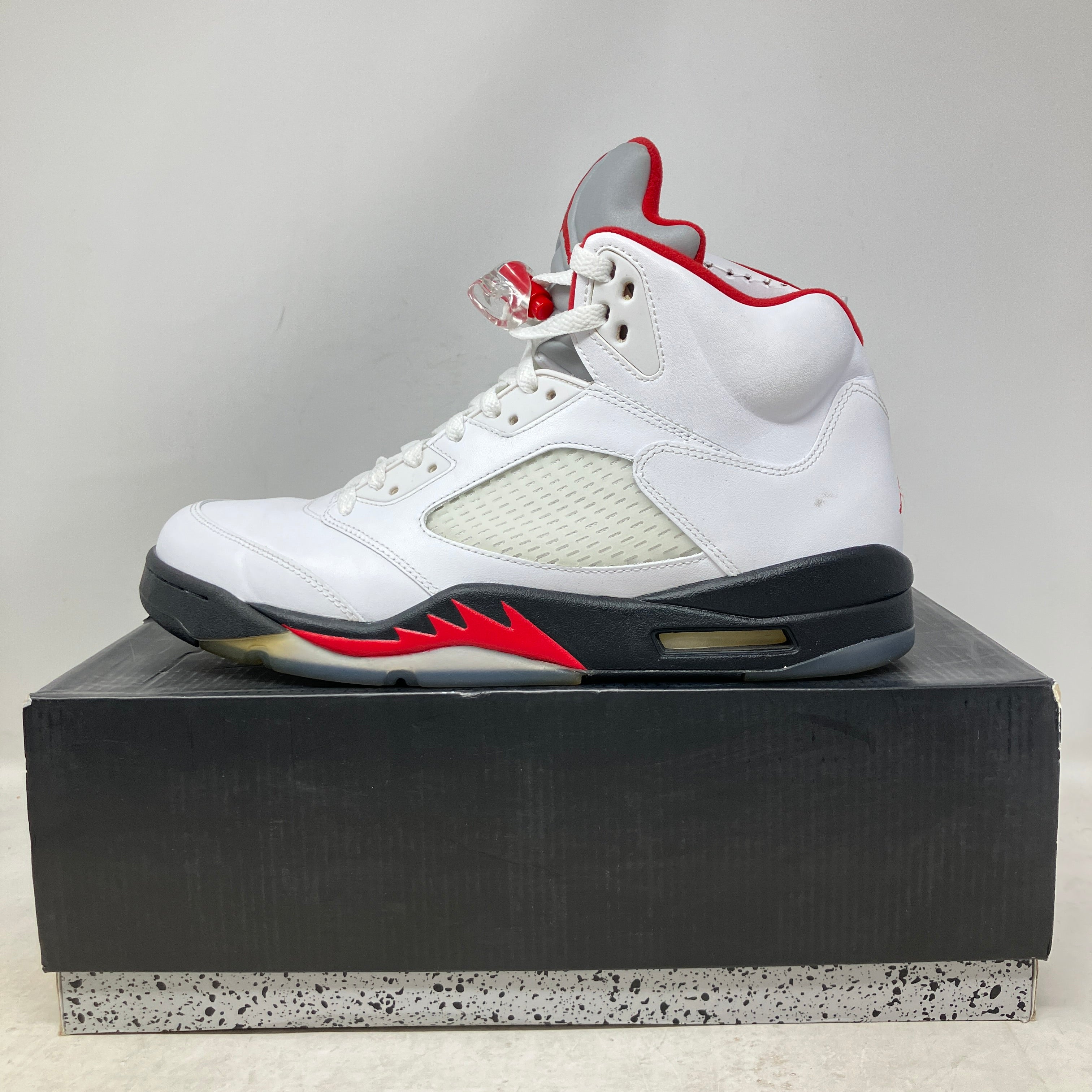 Jordan 5 Retro Fire Red (2013)