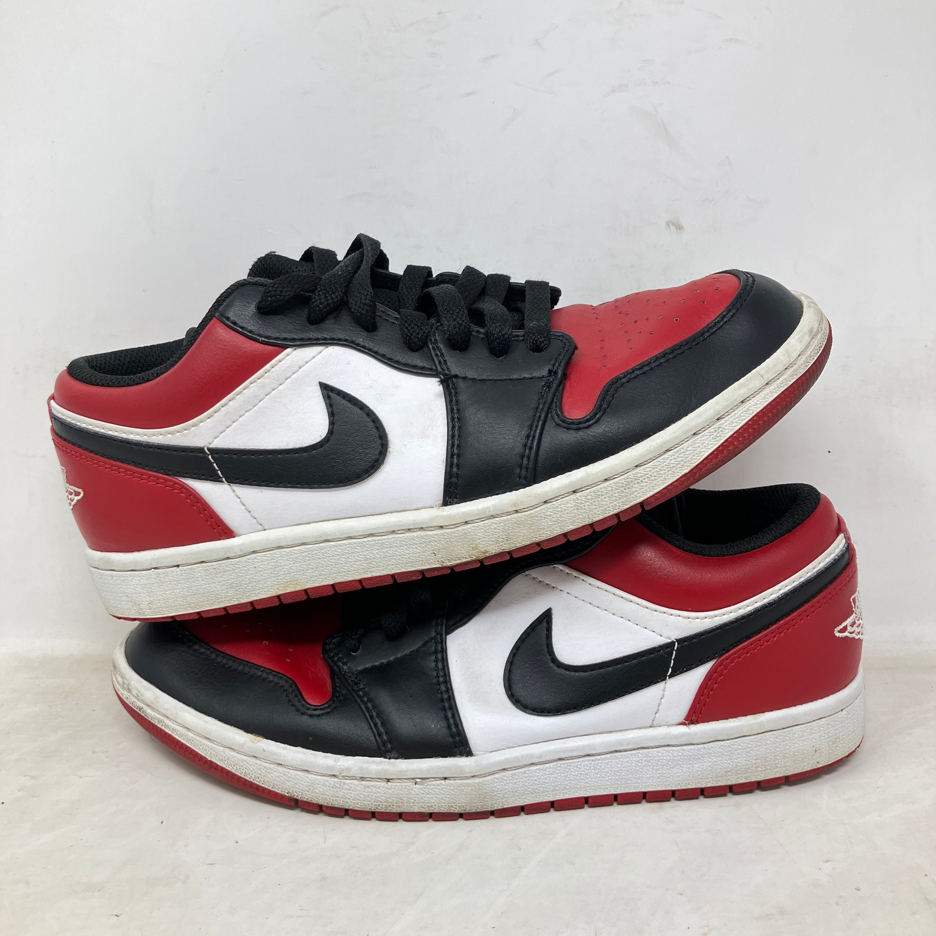 Jordan 1 Low Bred Toe
