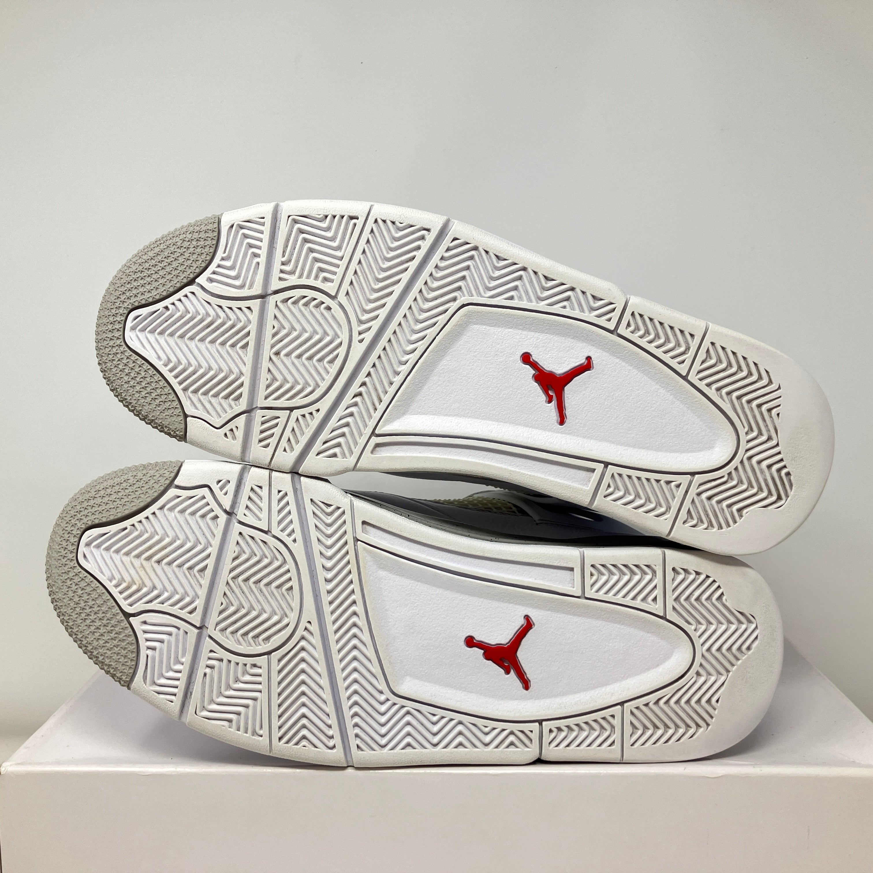 Jordan 4 Retro White Oreo (2021)