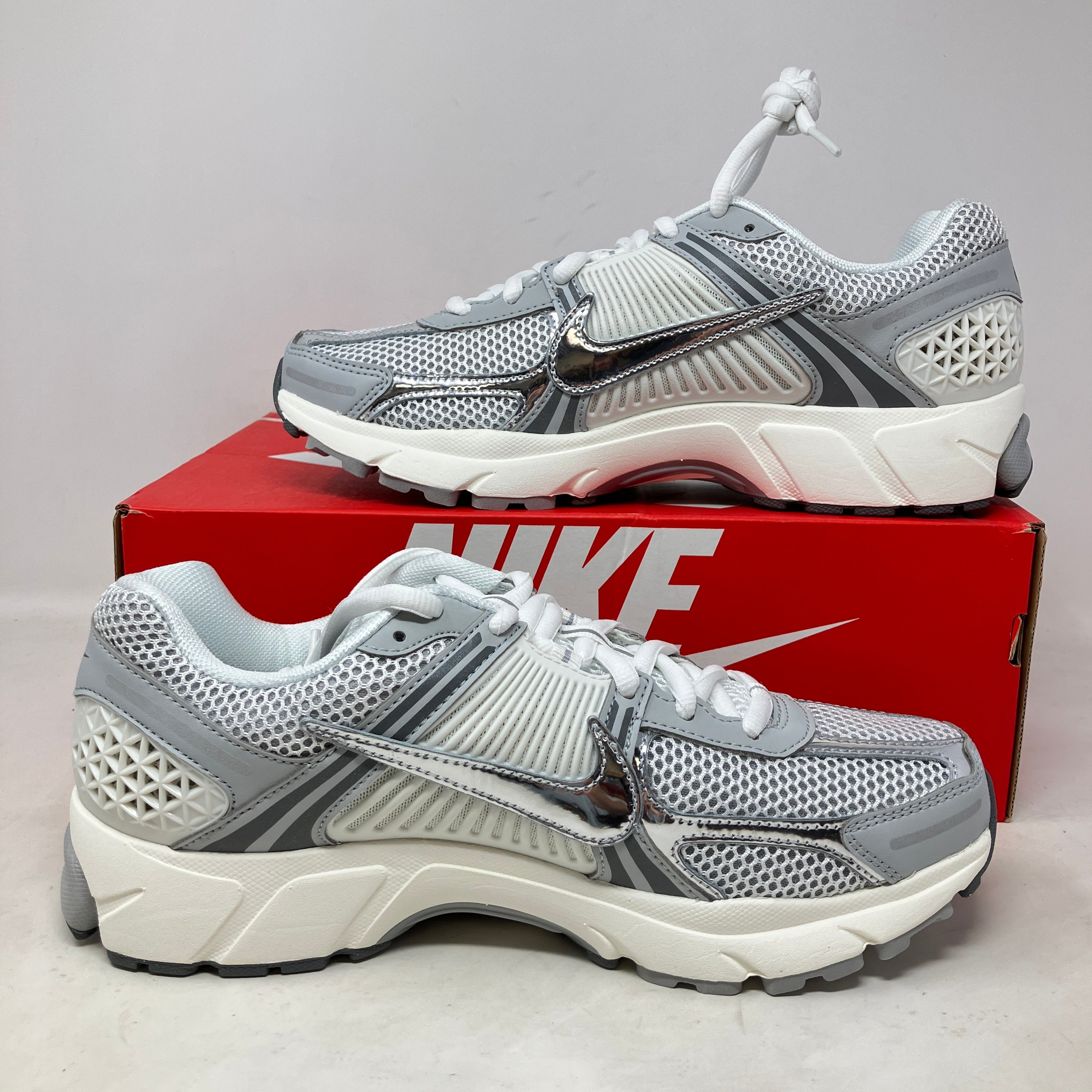 Nike Zoom Vomero 5 Metallic Silver