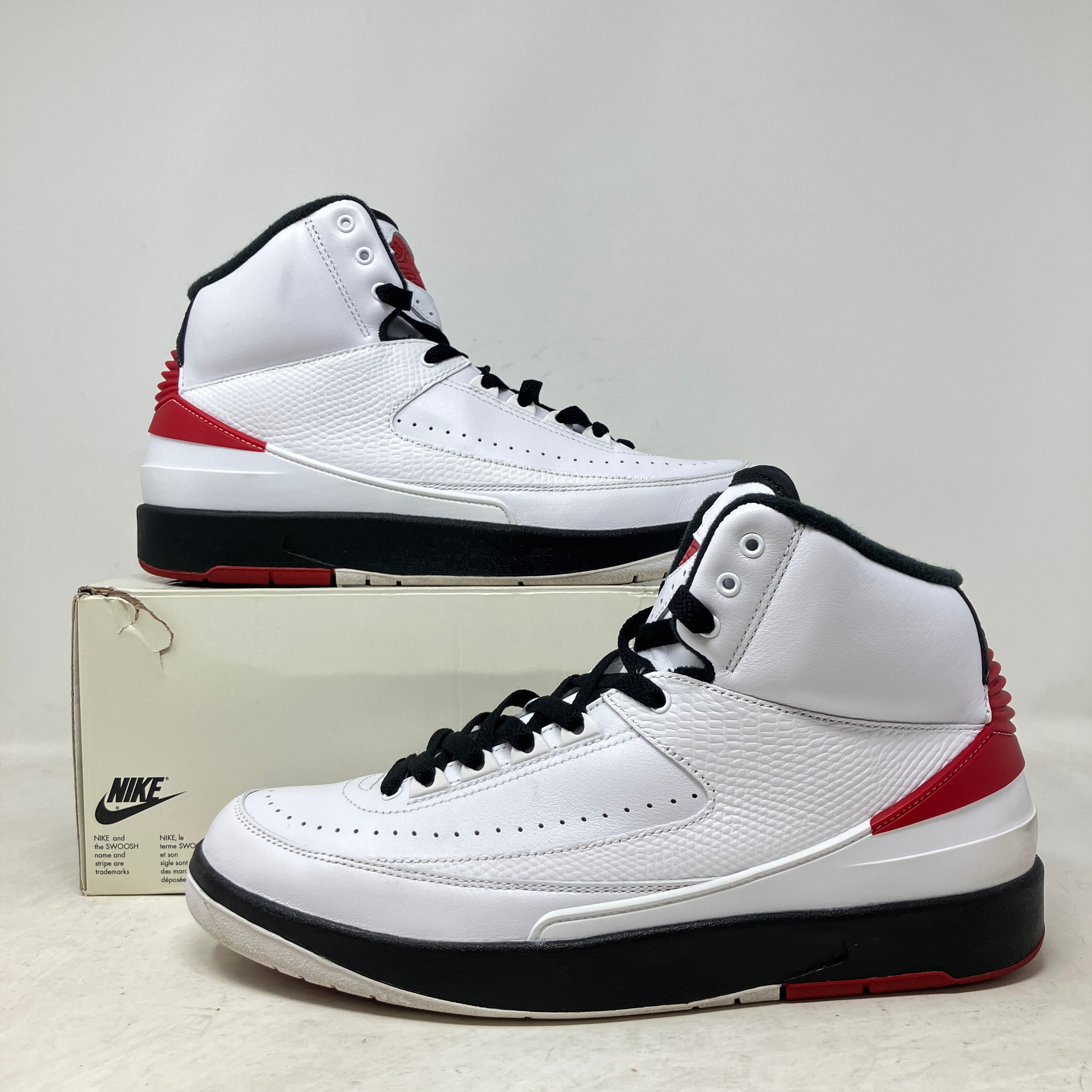 Jordan 2 Retro OG Chicago (2022)