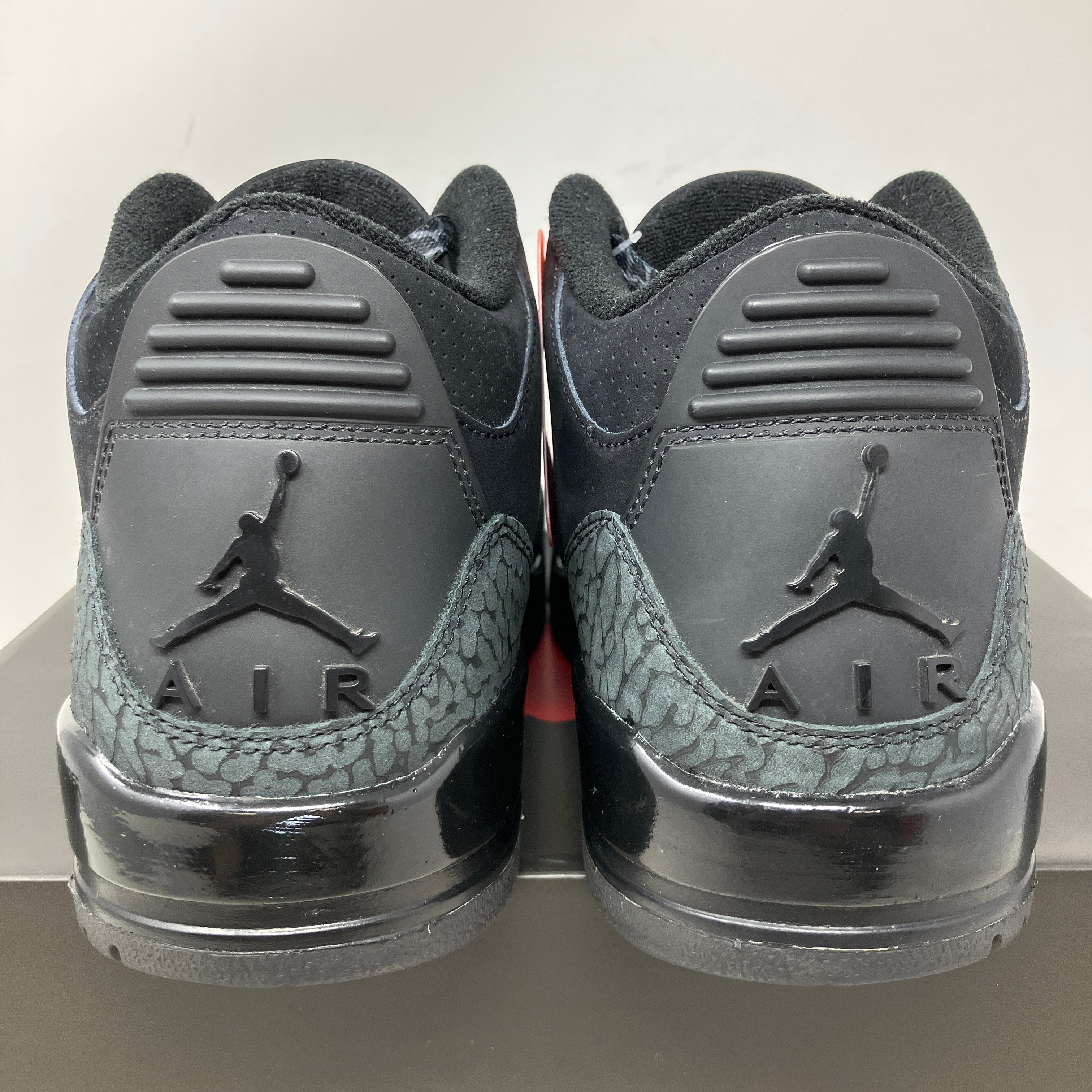 Jordan 3 Retro Black Cat (2025)