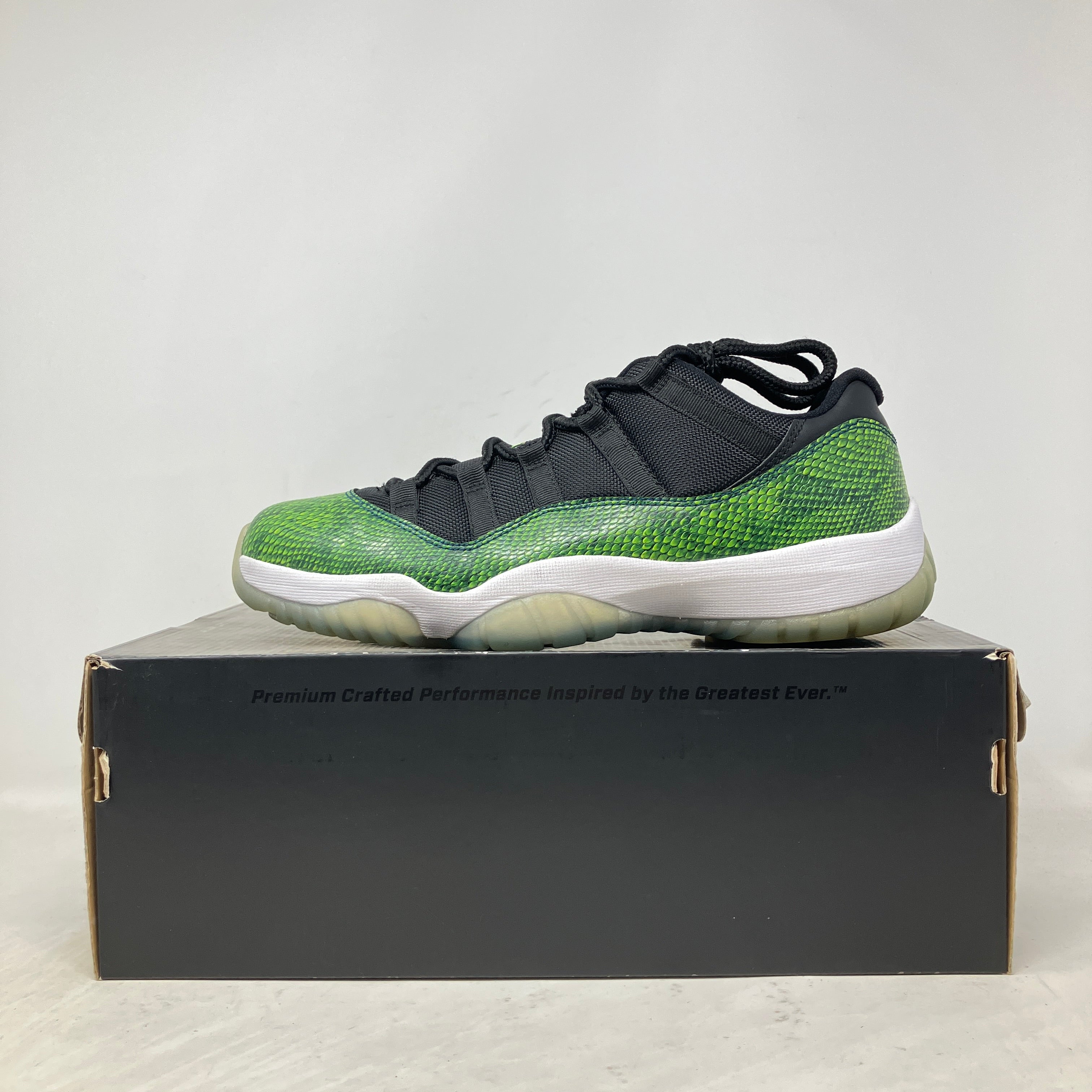 Jordan 11 Retro Low Green Snakeskin