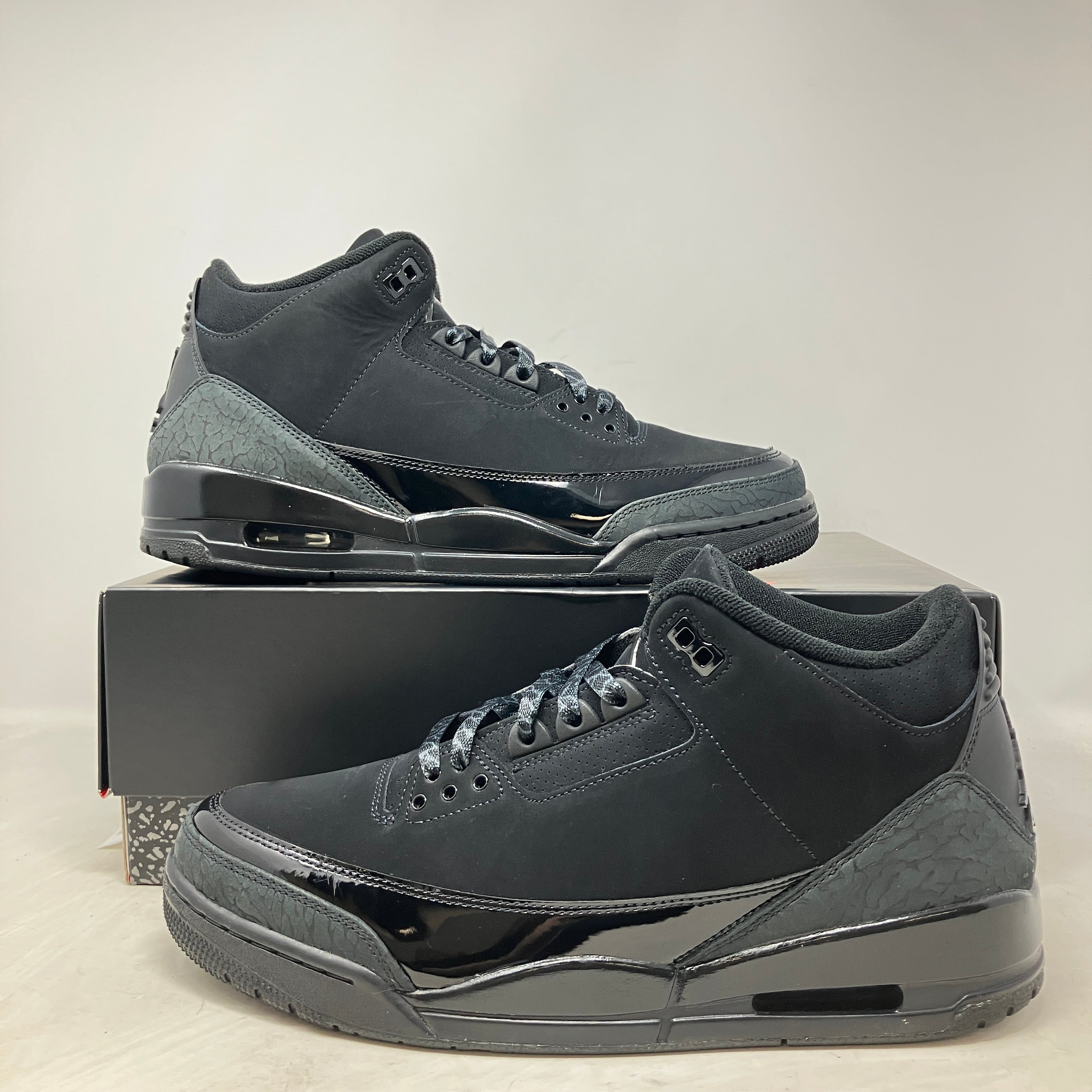 Jordan 3 Retro Black Cat (2025)
