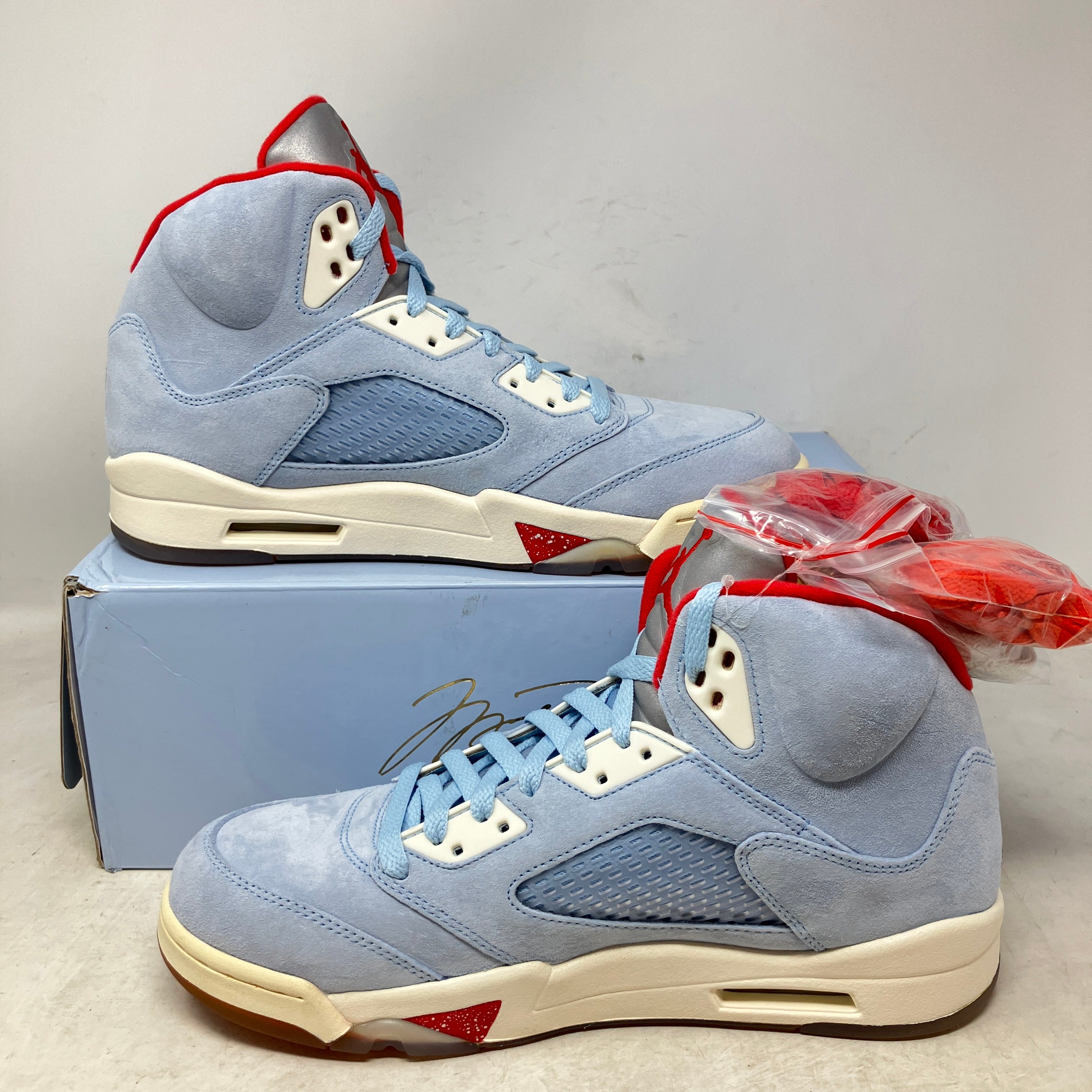 Jordan 5 Retro Trophy Room Ice Blue
