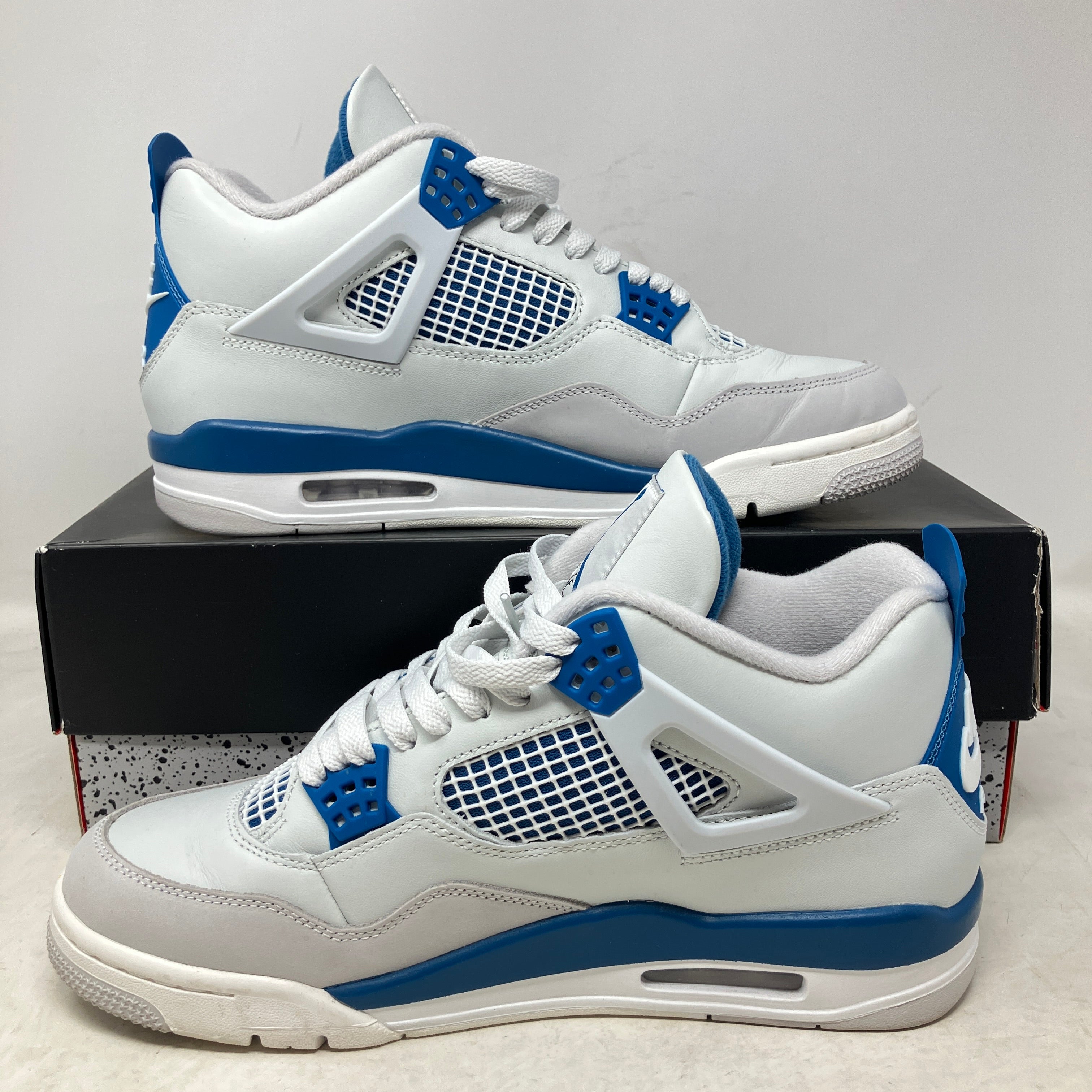 Jordan 4 Retro Military Blue (2024)