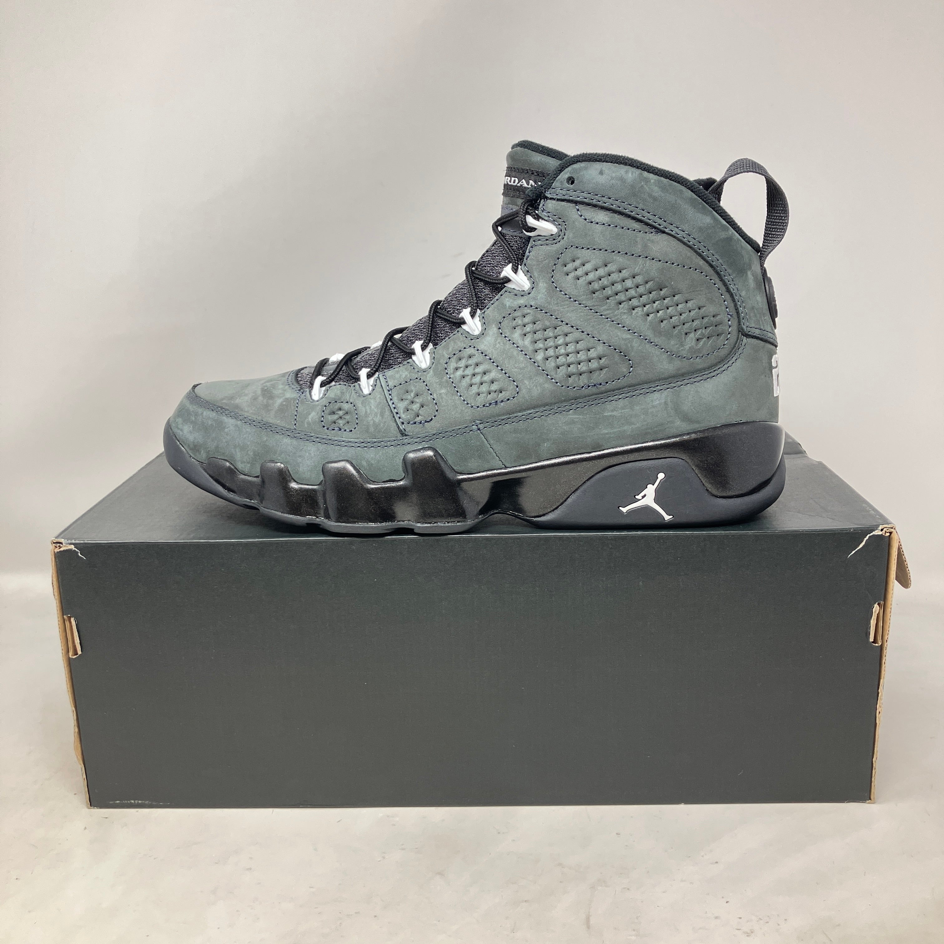 Jordan 9 Retro Anthracite