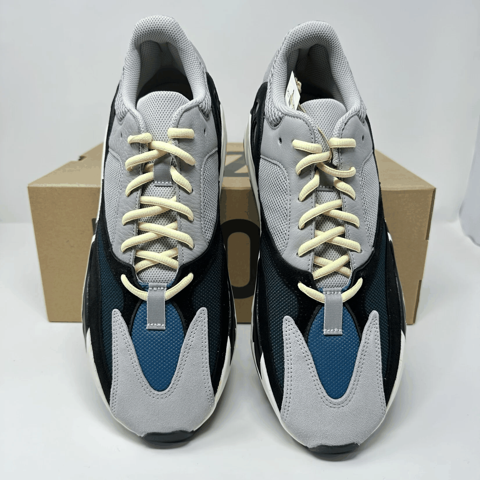 adidas Yeezy Boost 700 Wave Runner (2017/2023)