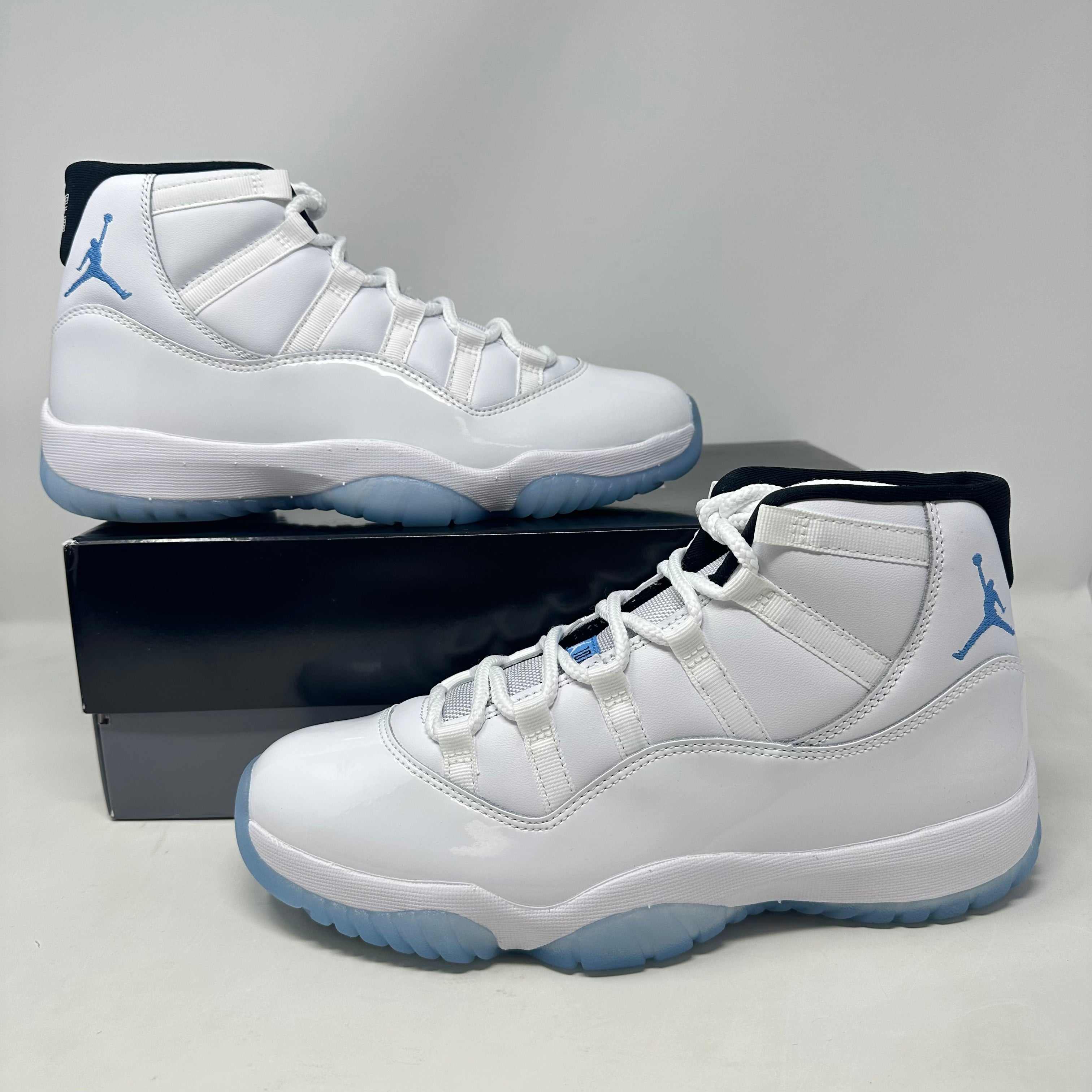 Jordan 11 Retro Legend Blue (2024)