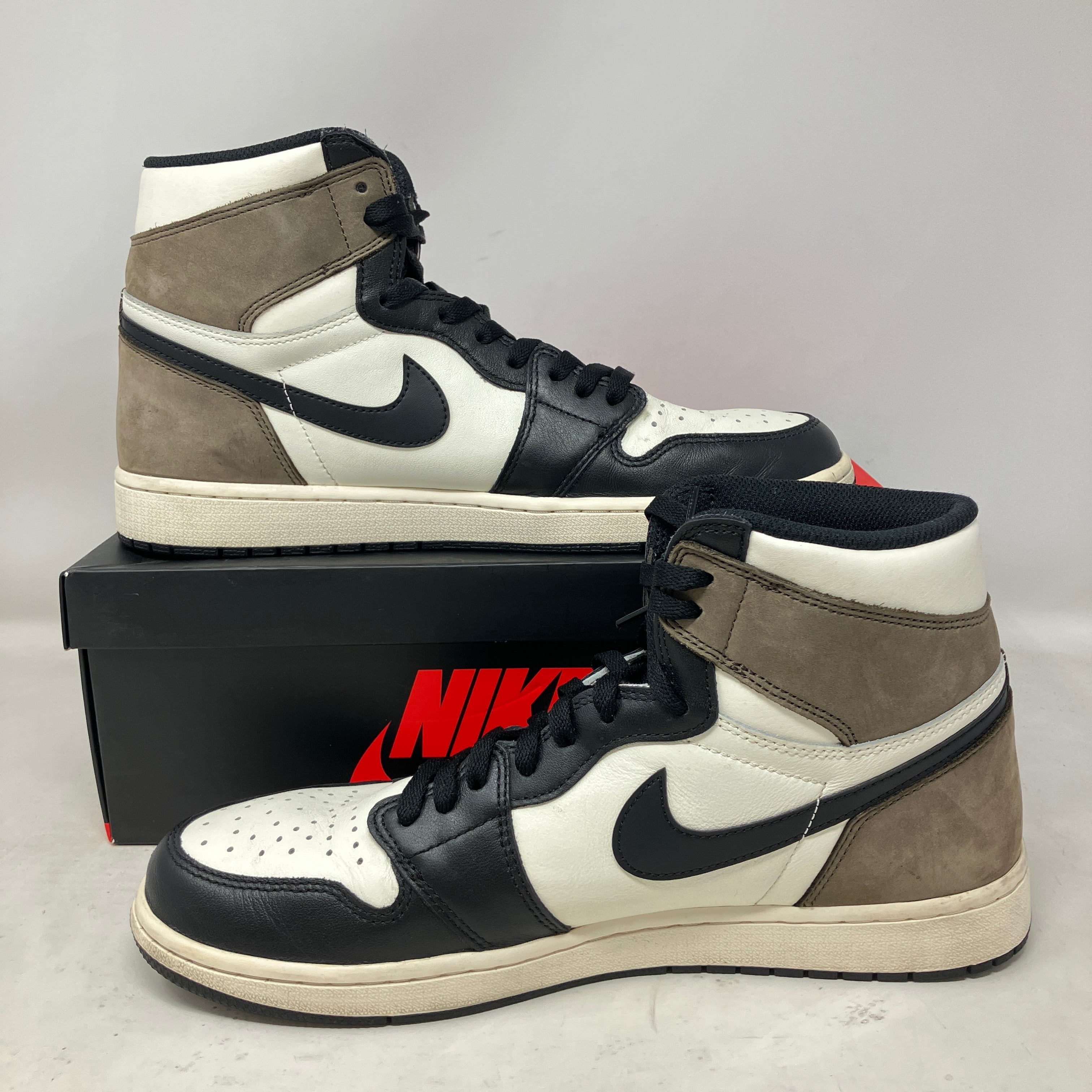 Jordan 1 Retro High Dark Mocha