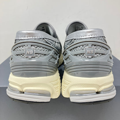 New Balance 1906L Metallic Silver