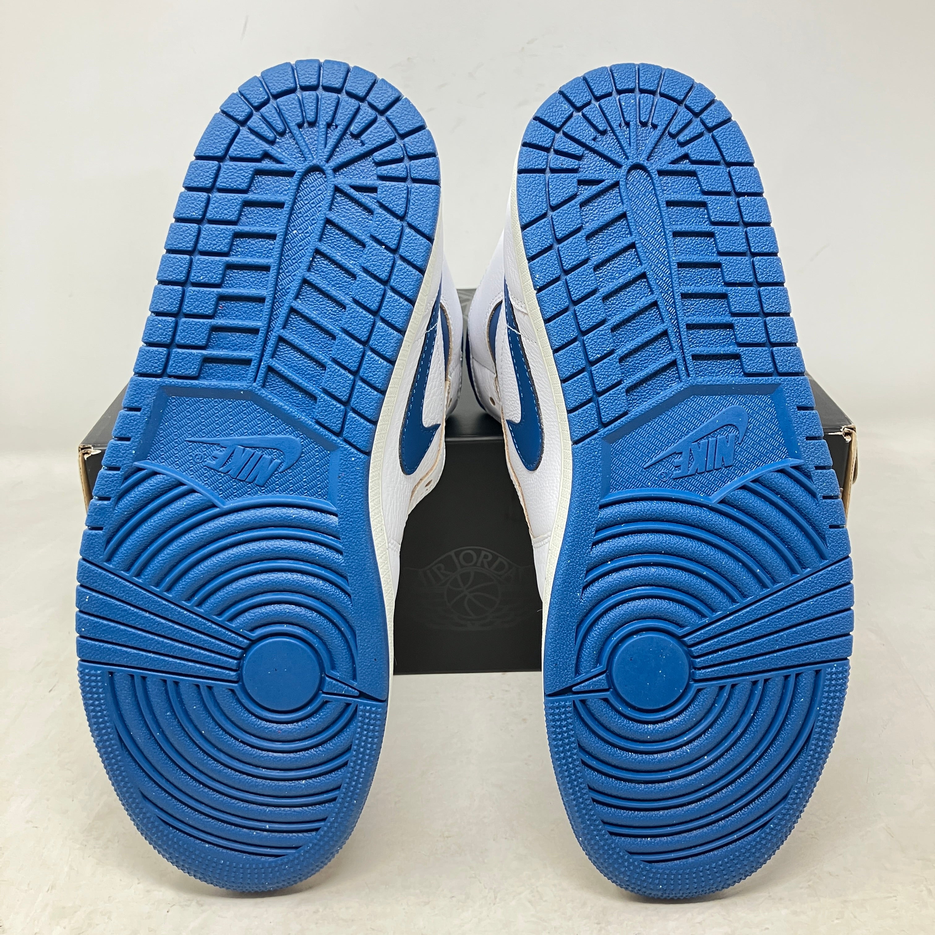 Jordan 1 Mid SE Industrial Blue