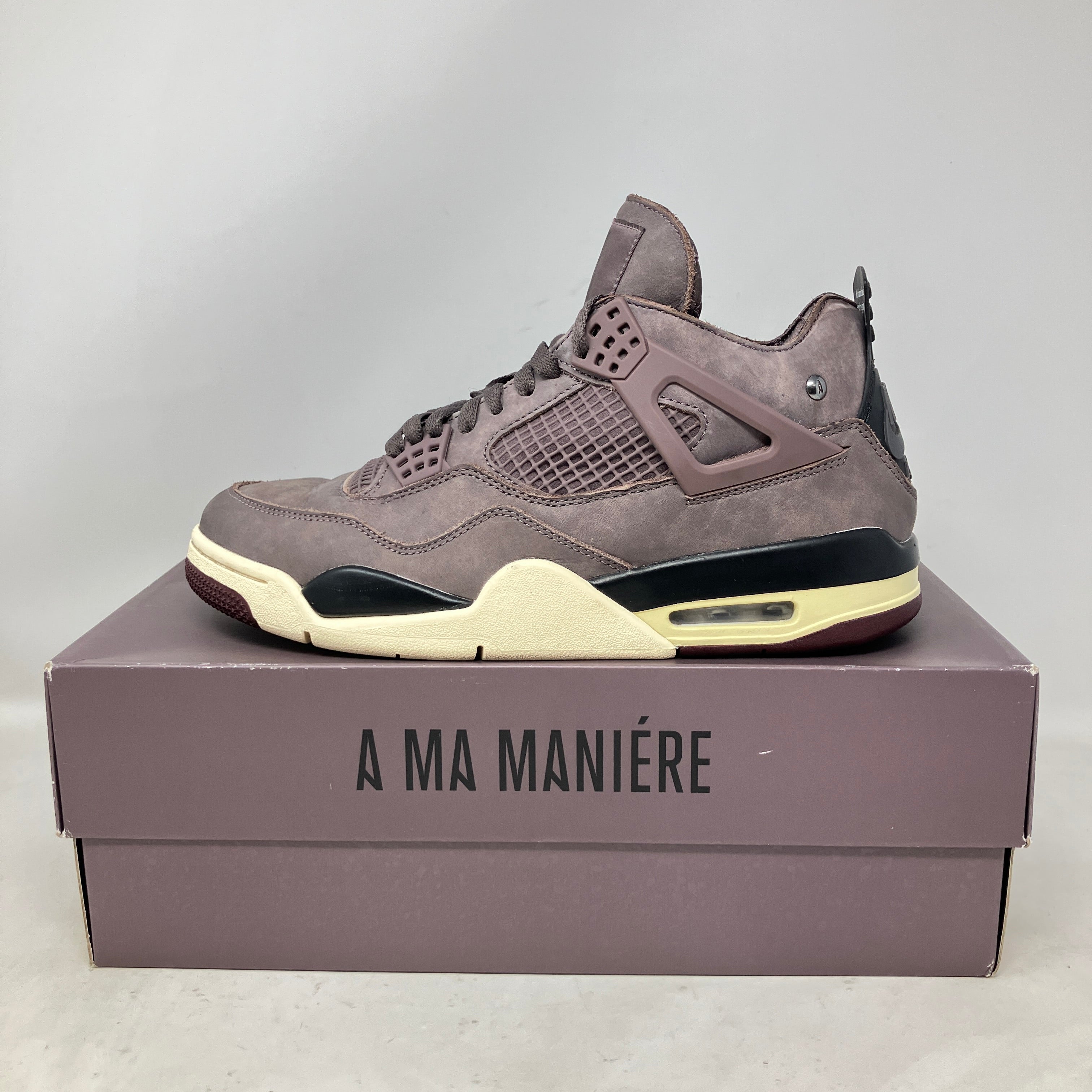 Jordan 4 Retro SP A Ma Maniére Violet Ore