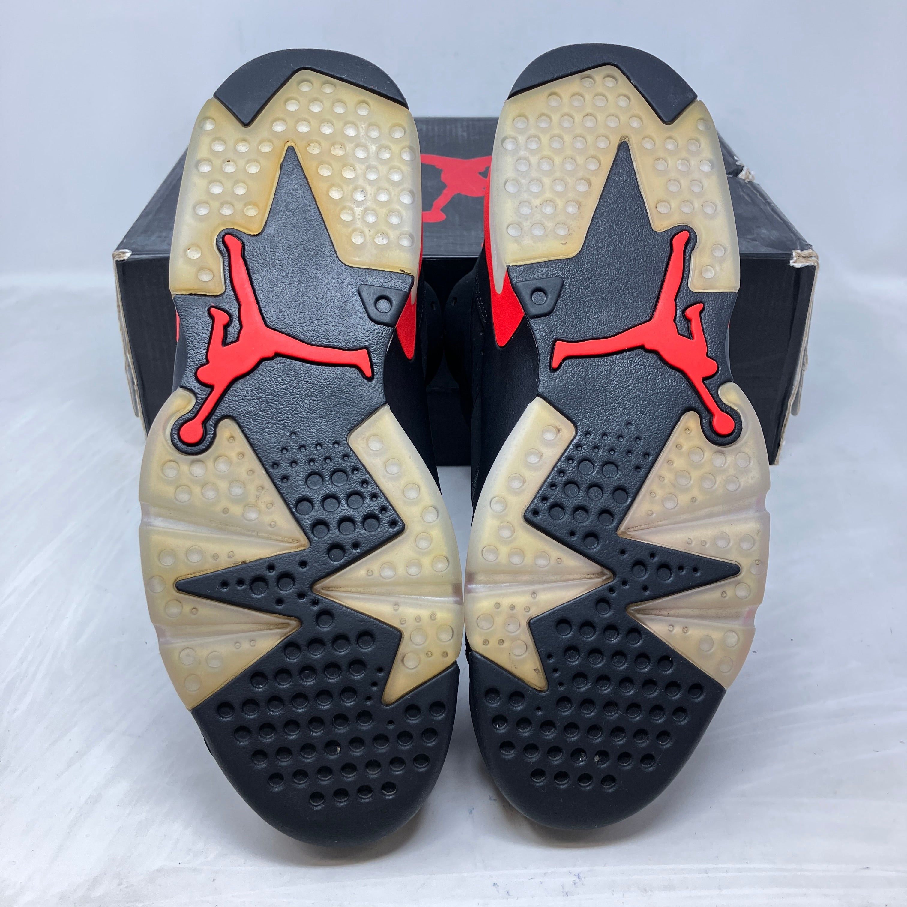 Jordan 6 Retro Black Infrared (2019)