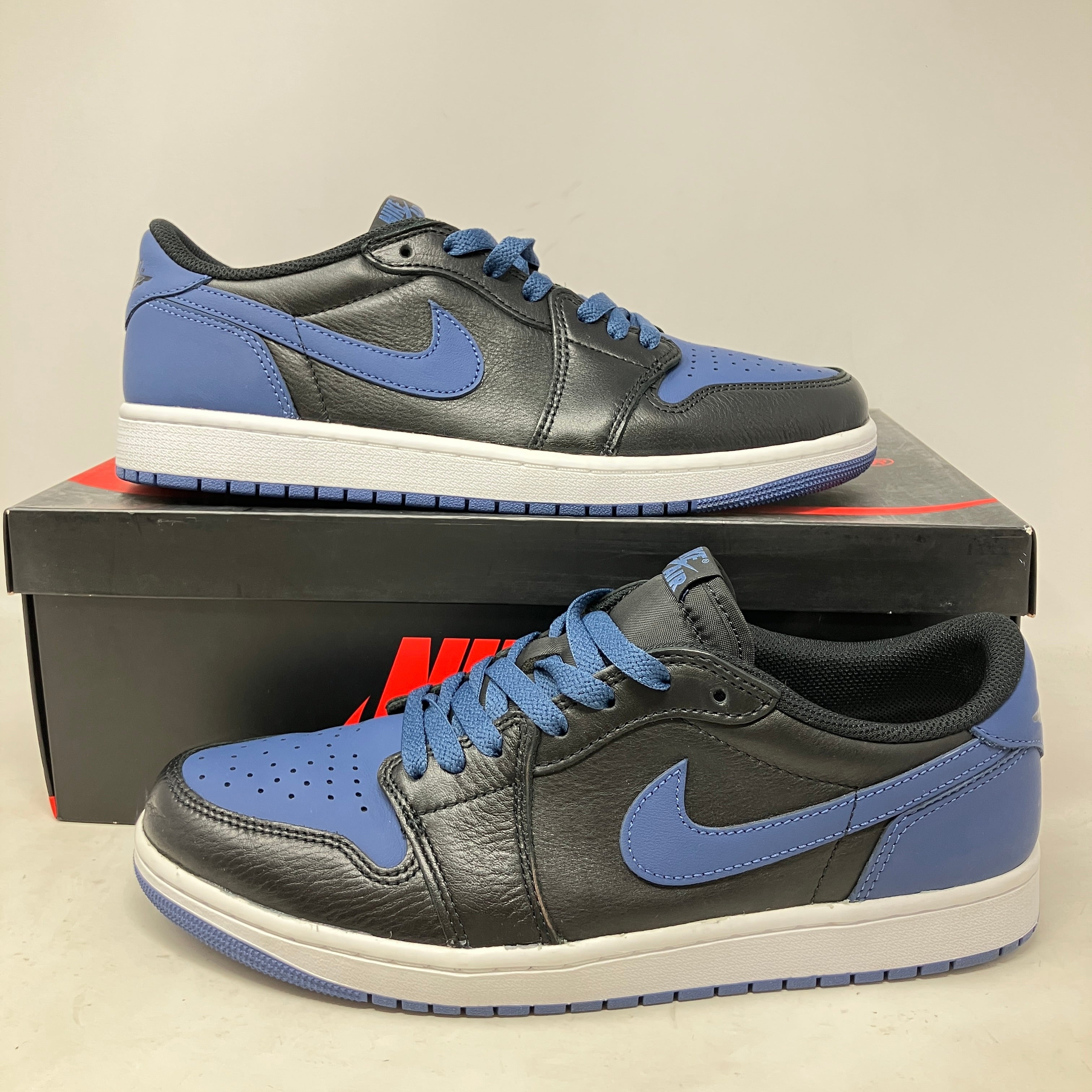 Jordan 1 Retro Low OG Mystic Navy