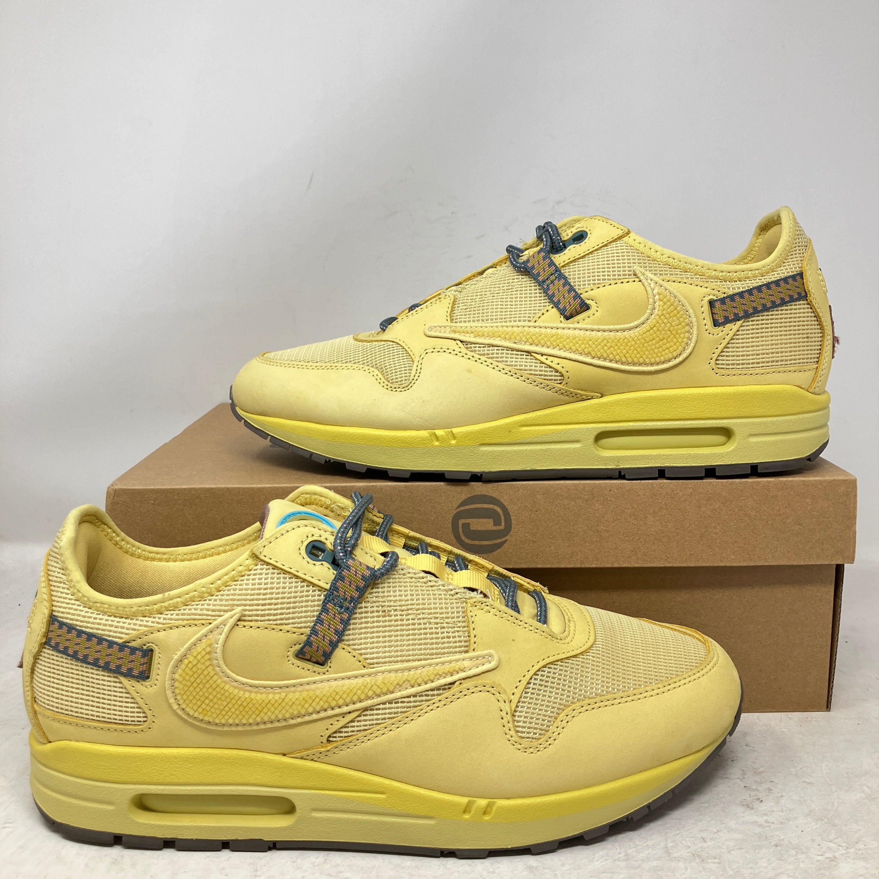 Nike Air Max 1 Travis Scott Cactus Jack Saturn Gold