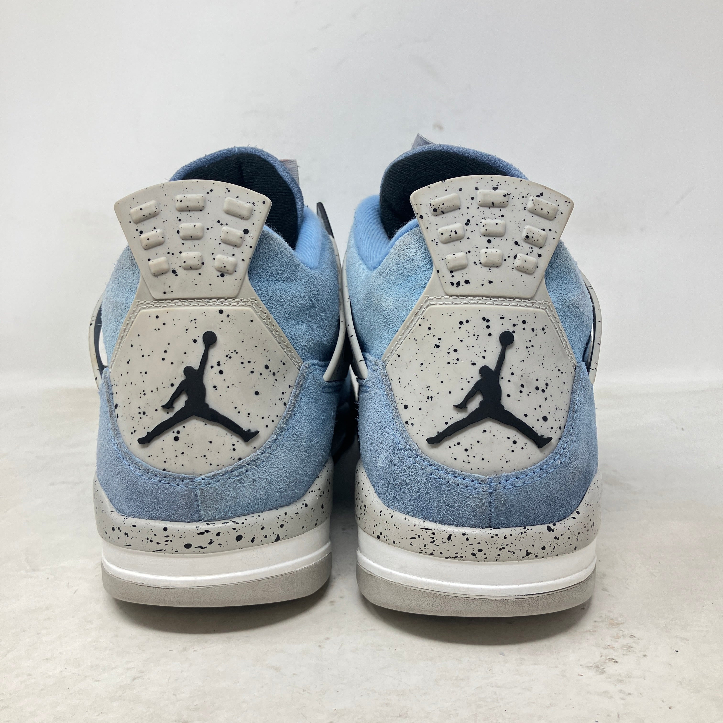 Jordan 4 Retro University Blue