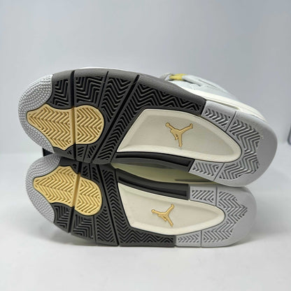 Jordan 4 Retro SE Craft Photon Dust