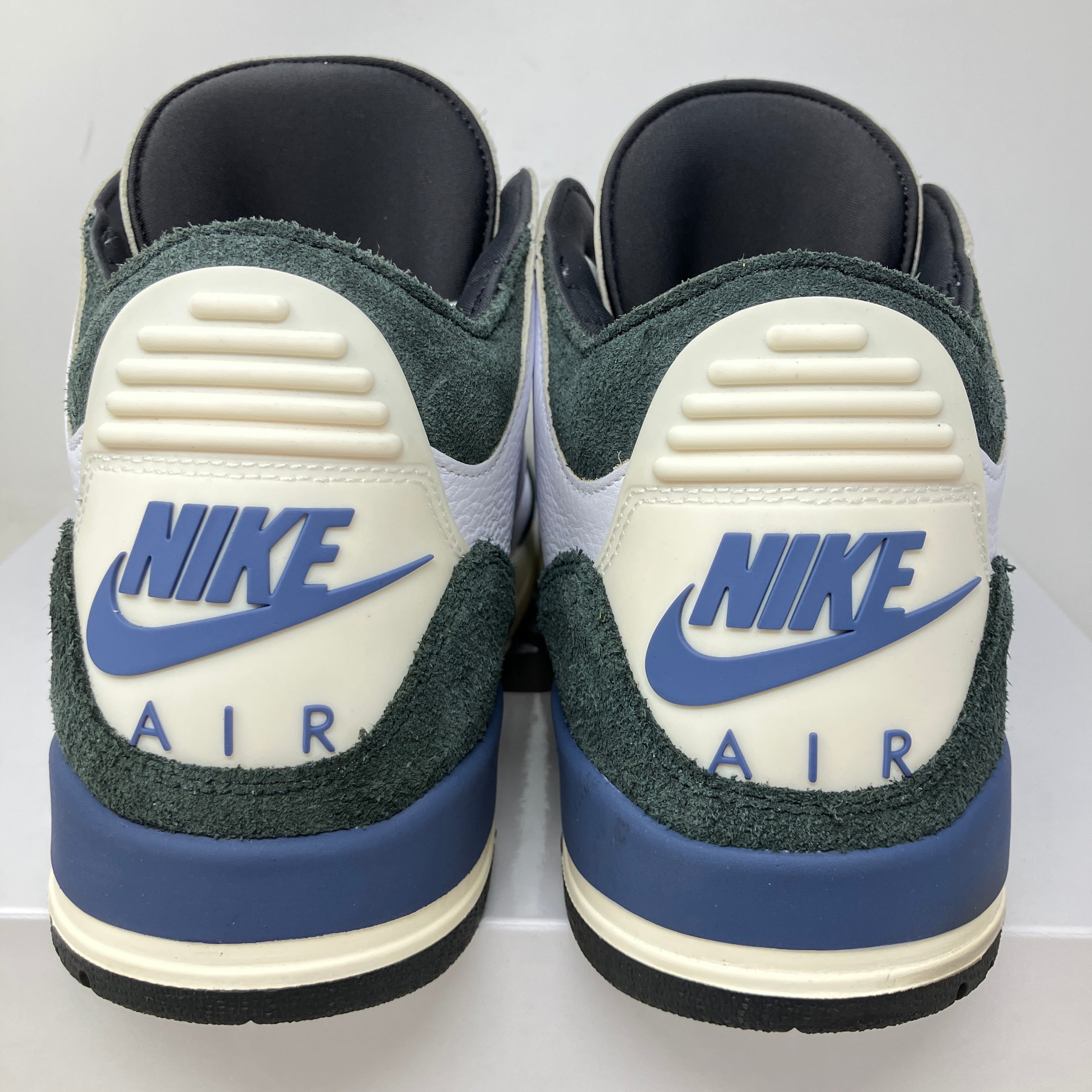 Jordan 3 Retro OG SP A Ma Maniére Diffused Blue