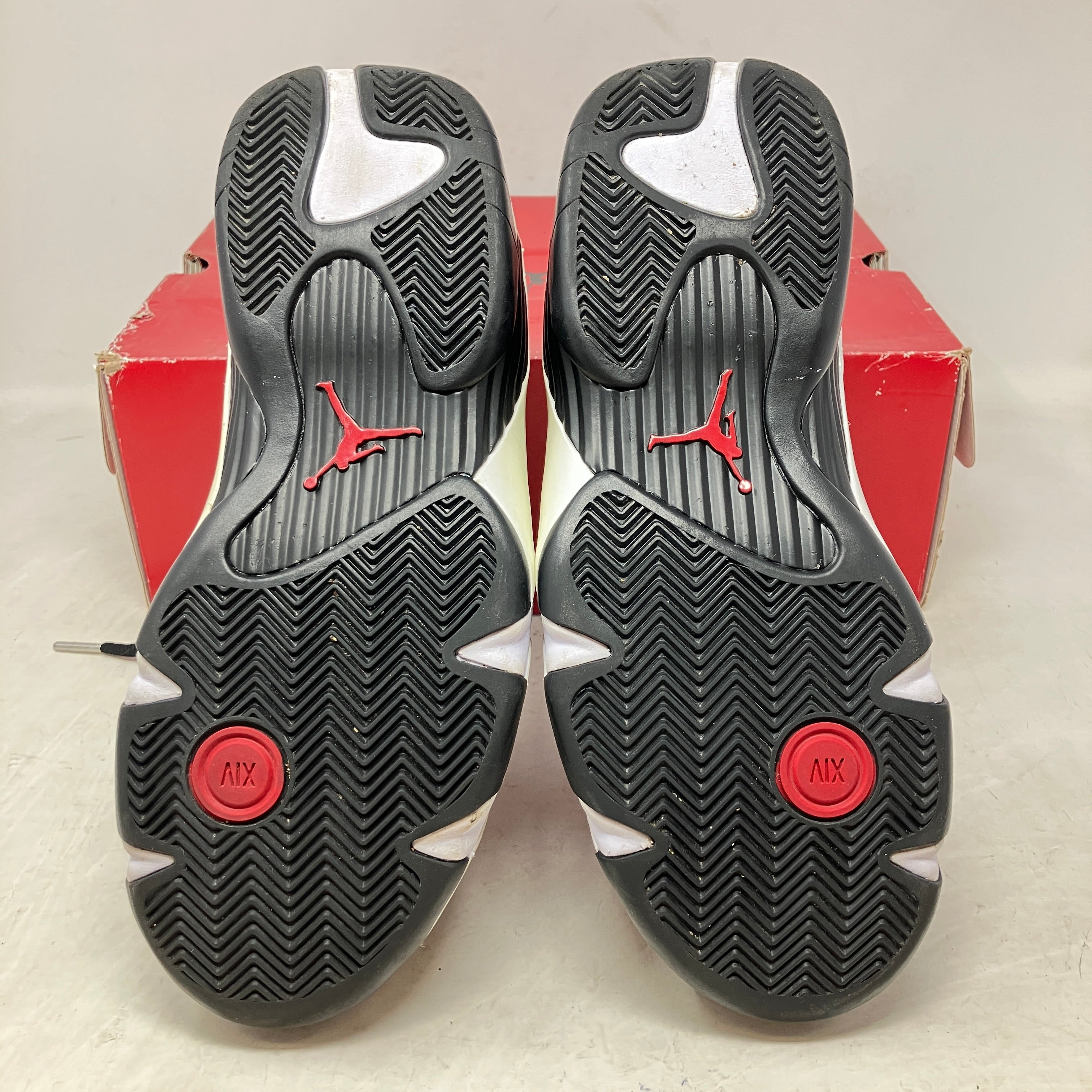 Jordan 14 Retro Gym Red Toro