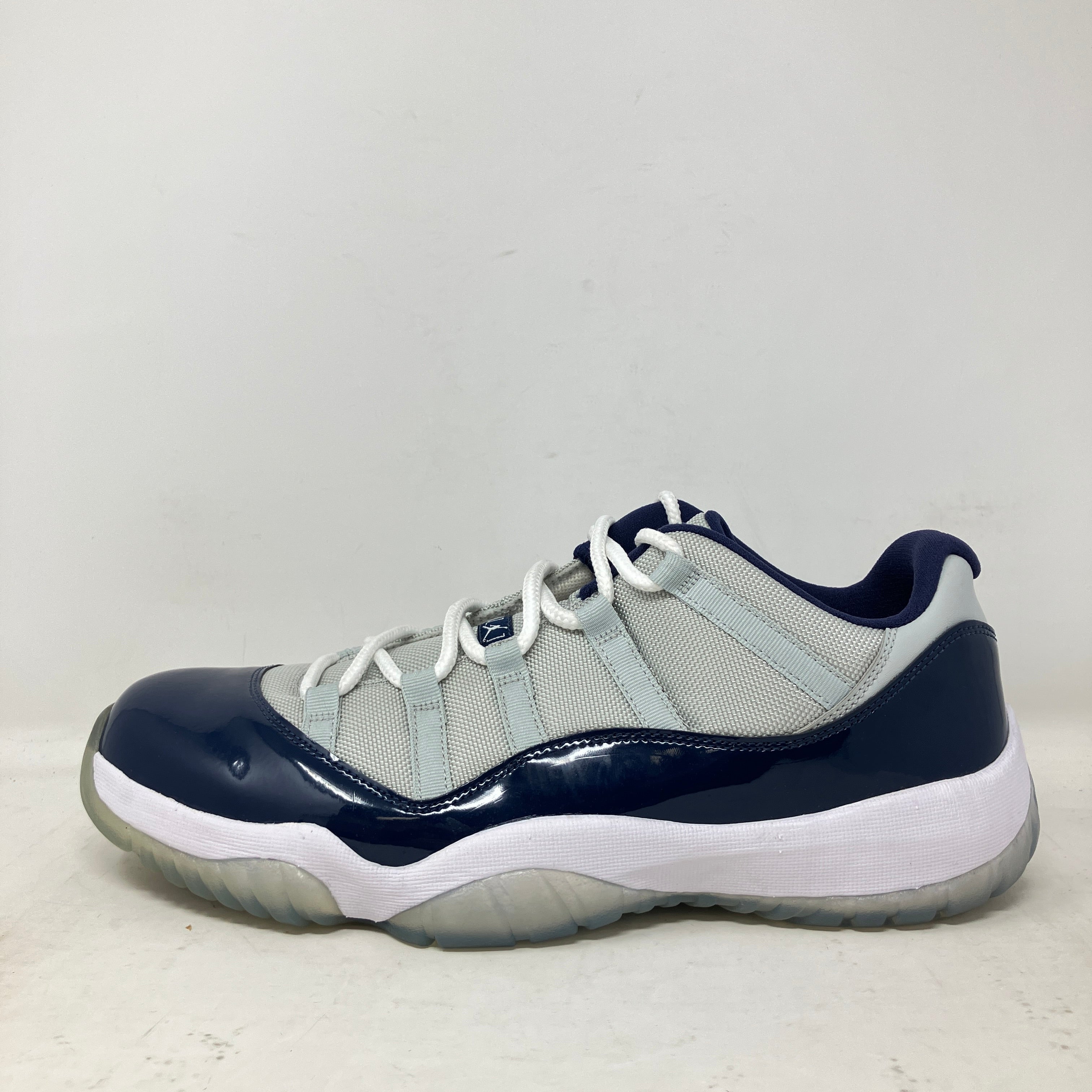 Jordan 11 Retro Low Georgetown
