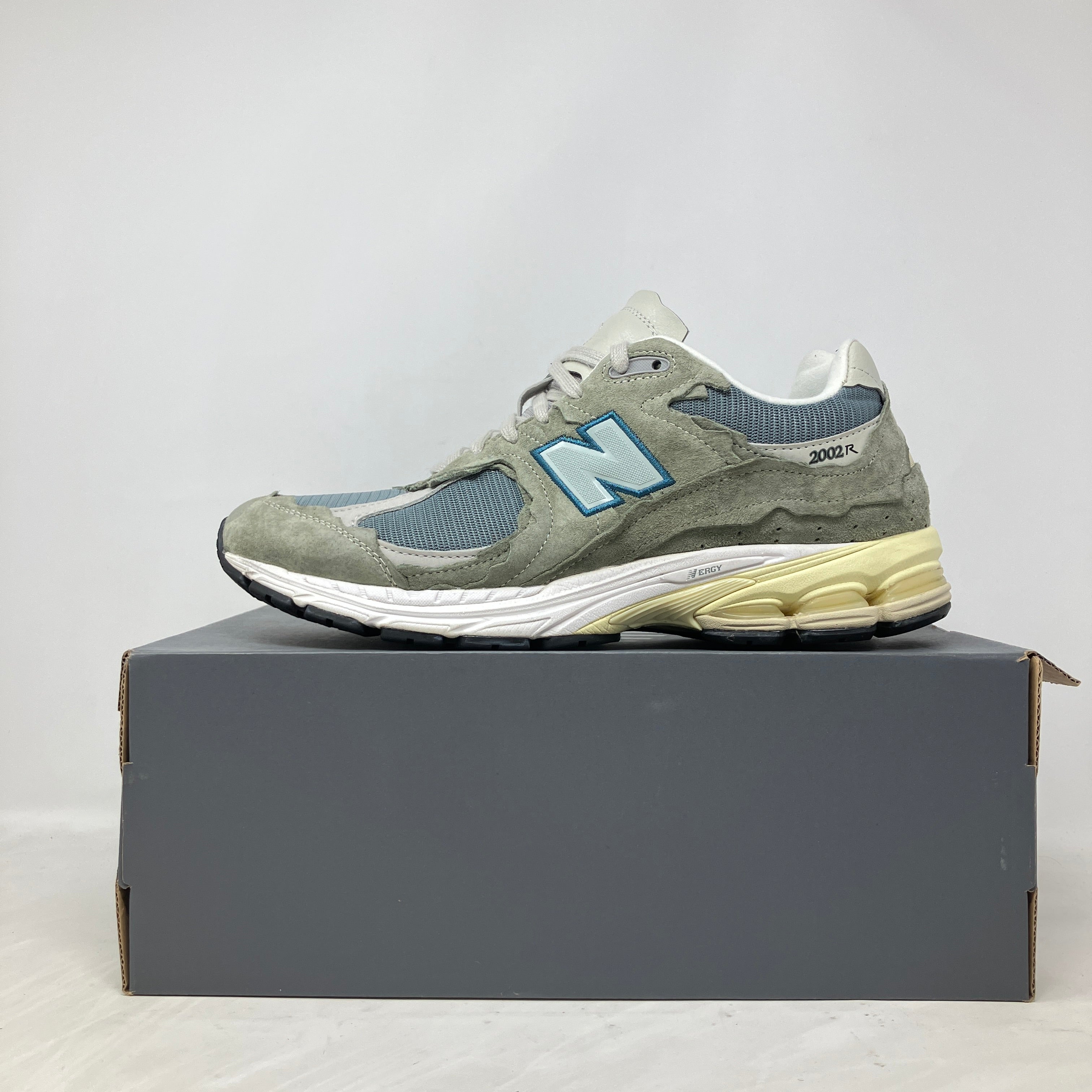 New Balance 2002R Protection Pack Mirage Grey