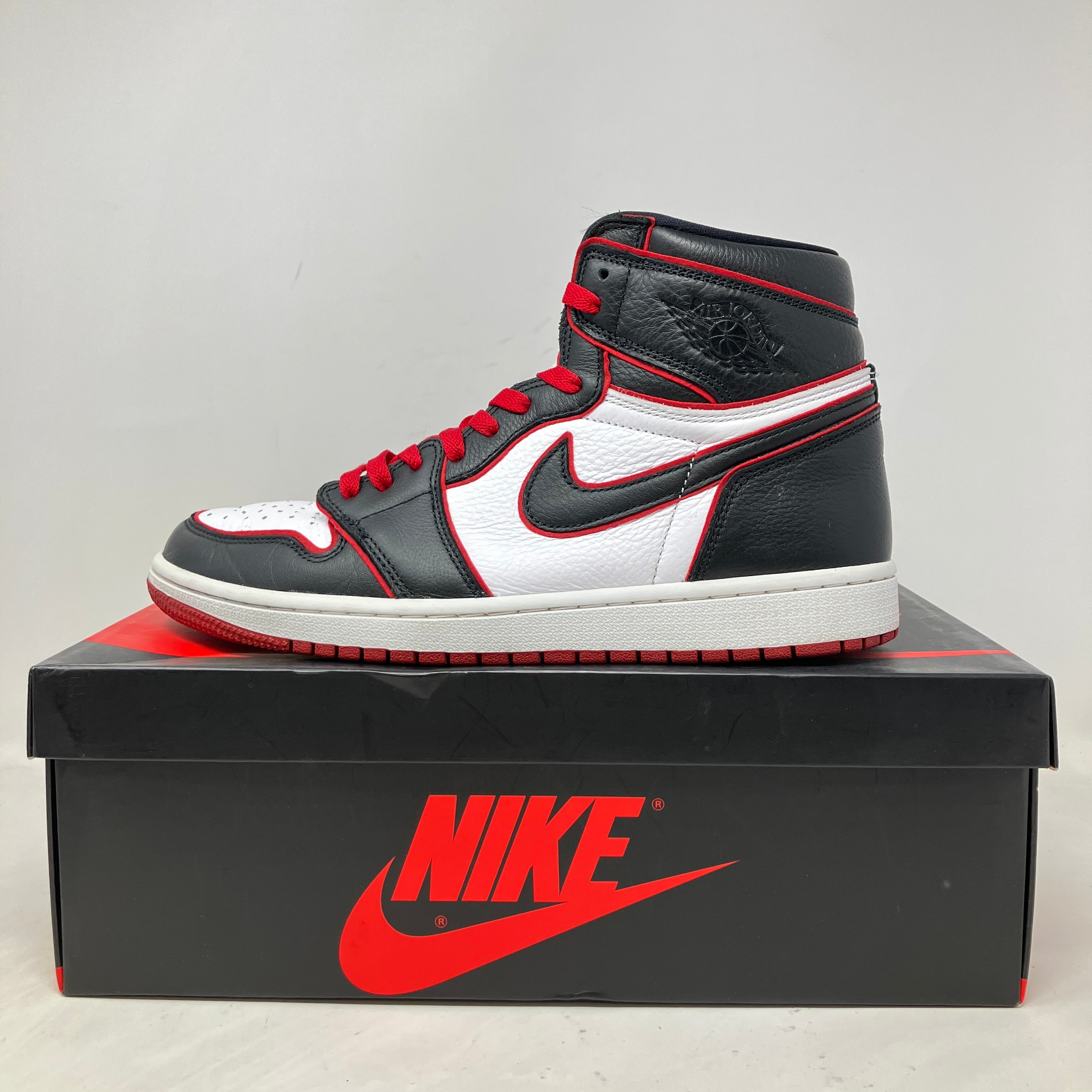 Jordan 1 Retro High Bloodline