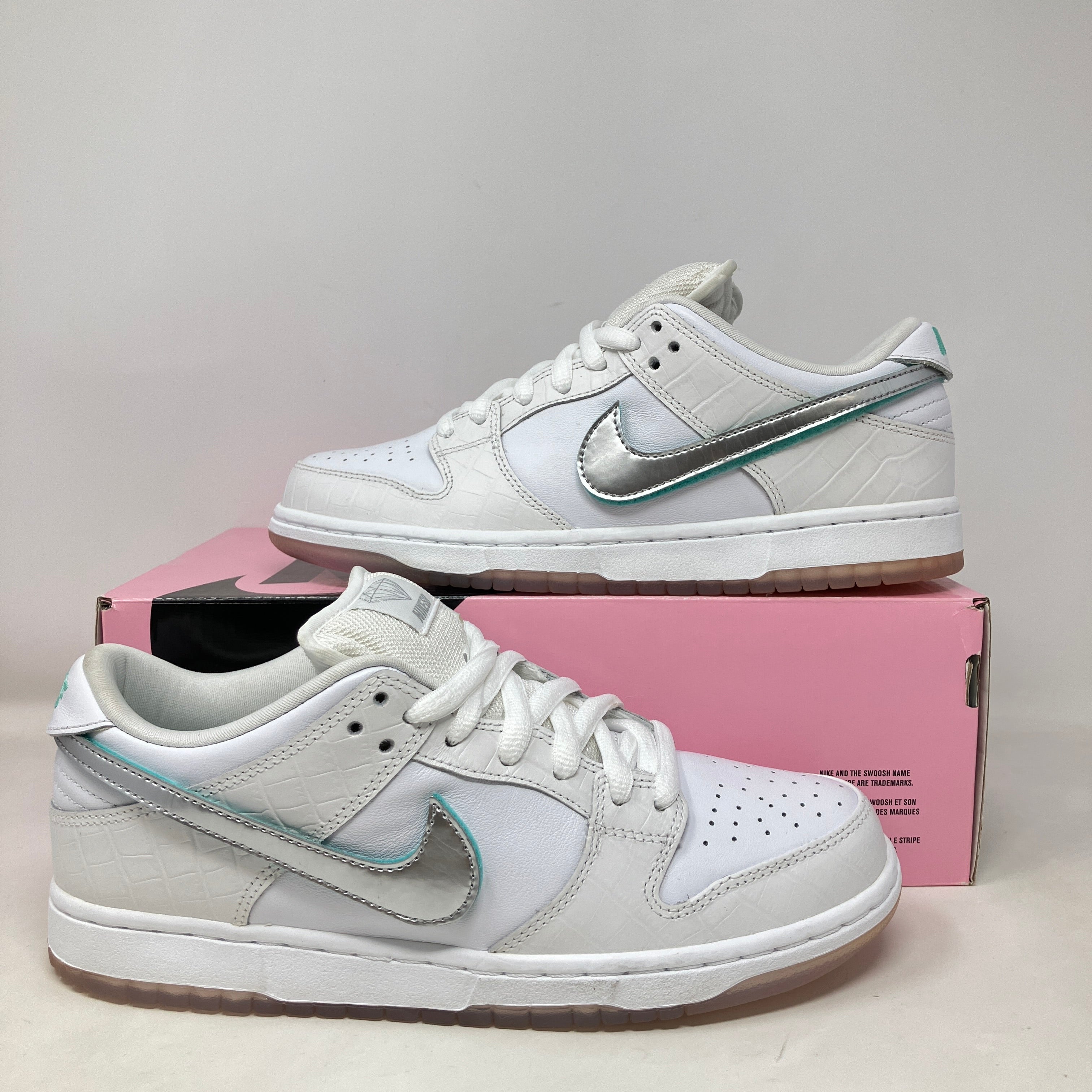 Nike SB Dunk Low Diamond Supply Co. White Diamond