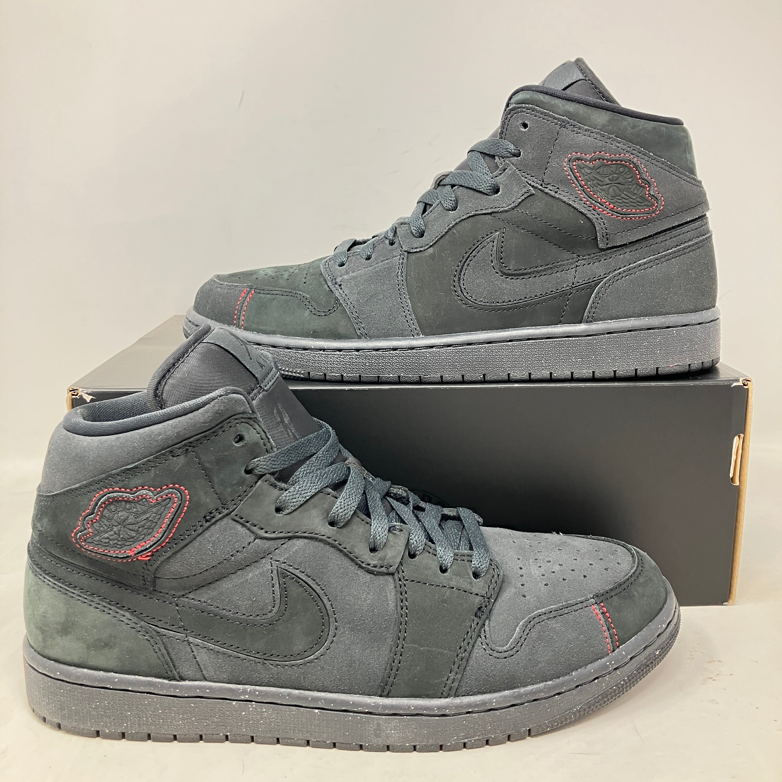 Jordan 1 Mid SE Craft Dark Smoke Red
