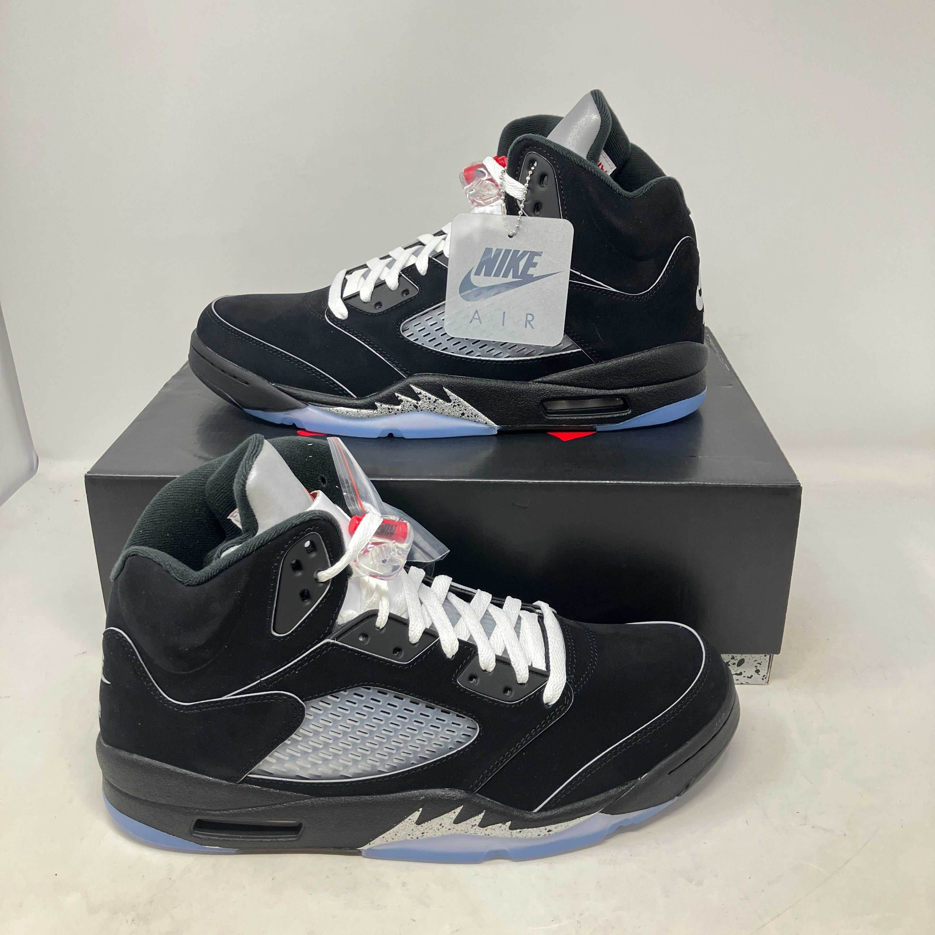 Jordan 5 Retro OG Black Metallic Reimagined