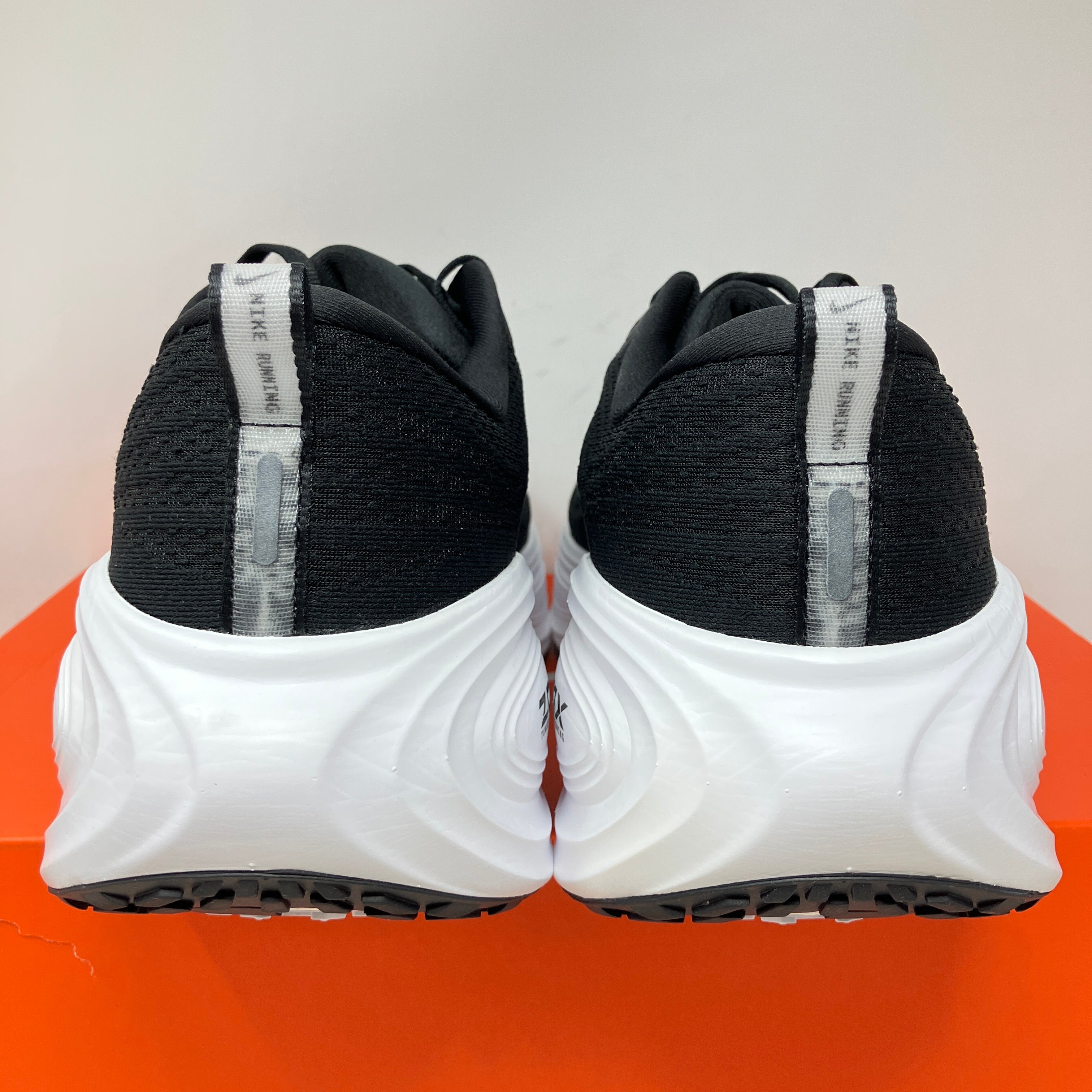 Nike Vomero Plus Black White