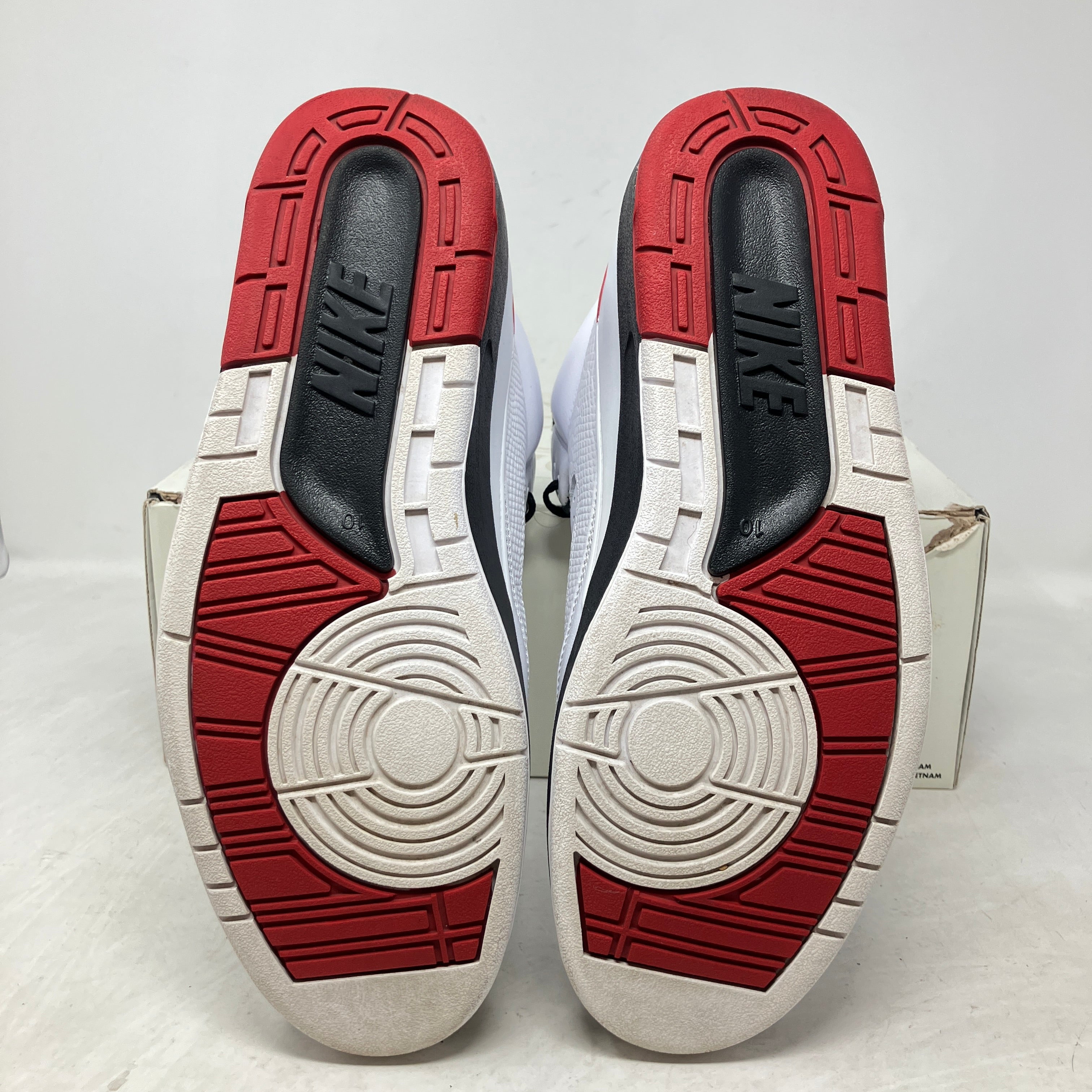 Jordan 2 Retro OG Chicago (2022)