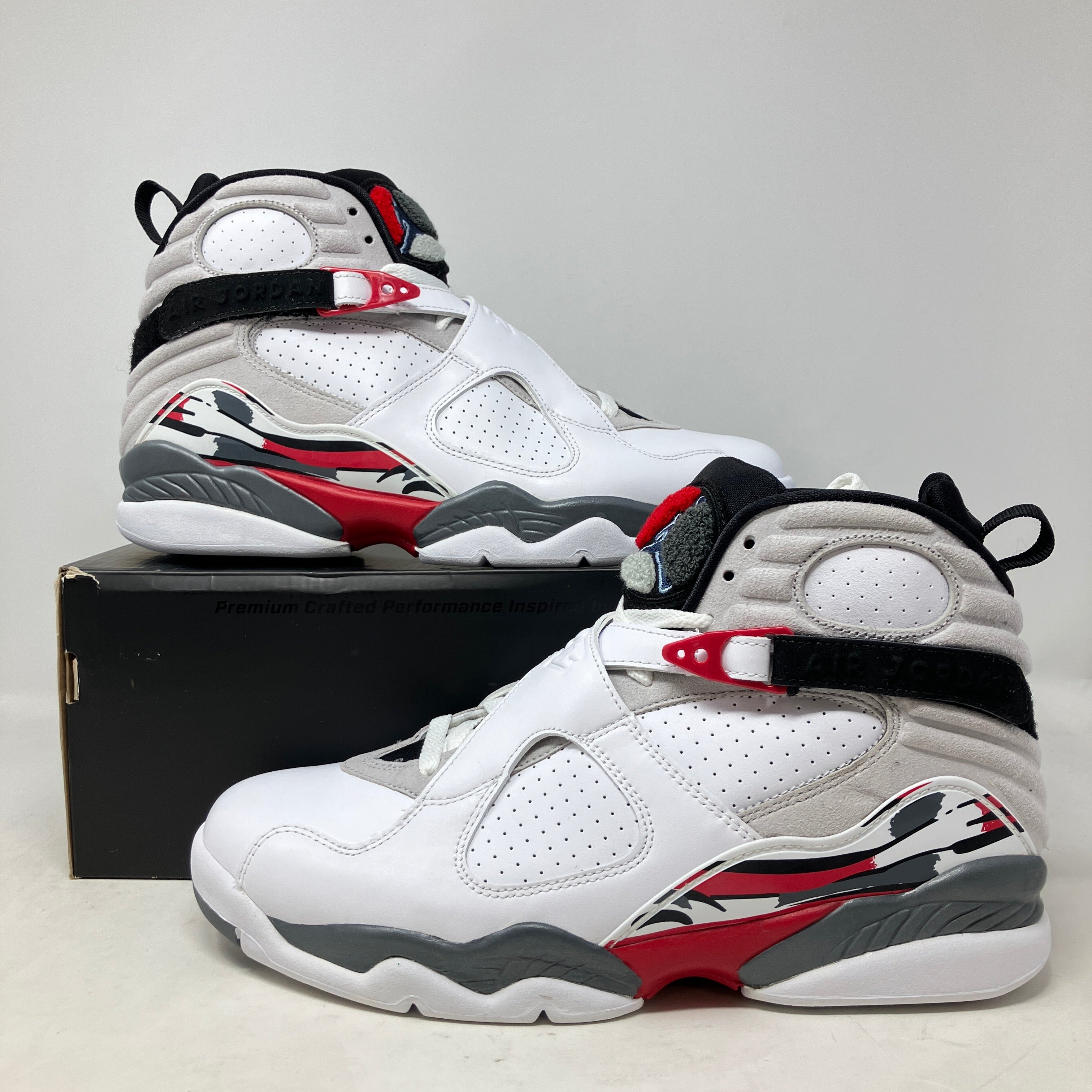 Jordan 8 Retro Bugs Bunny (2013)