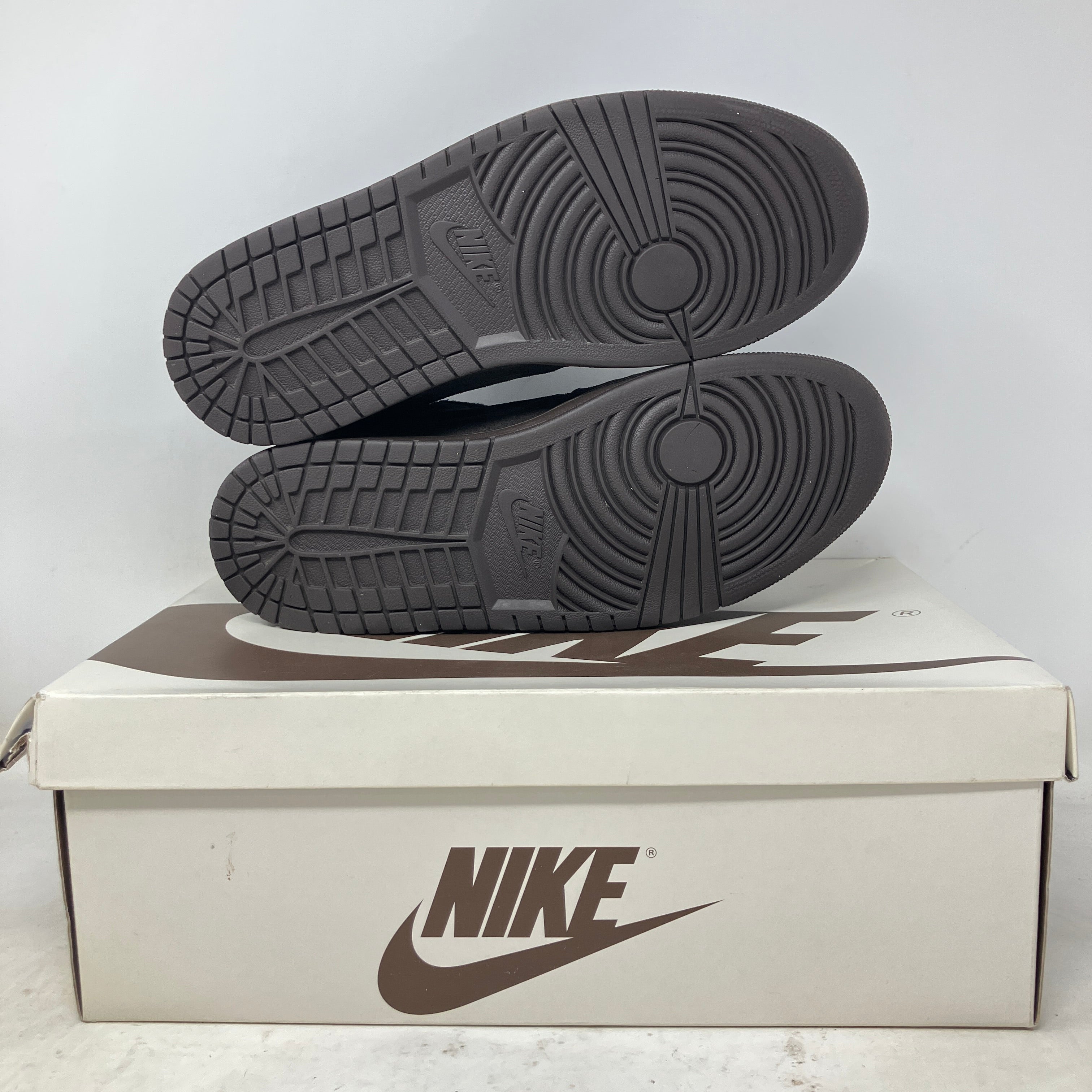 Jordan 1 Retro Low OG SP Travis Scott Velvet Brown