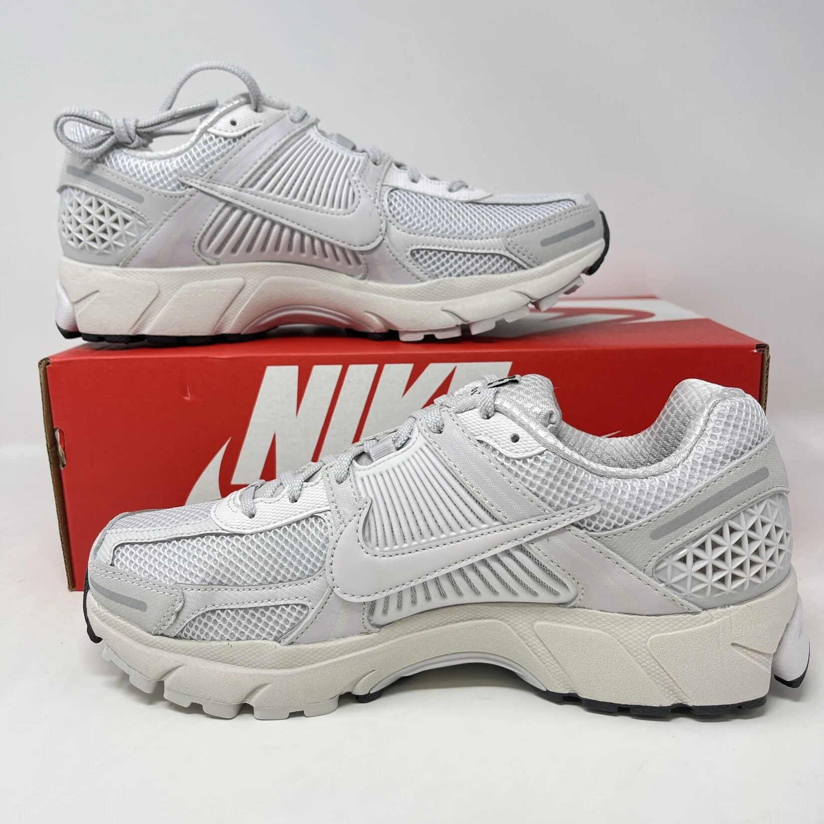Nike Zoom Vomero 5 White Vast Grey
