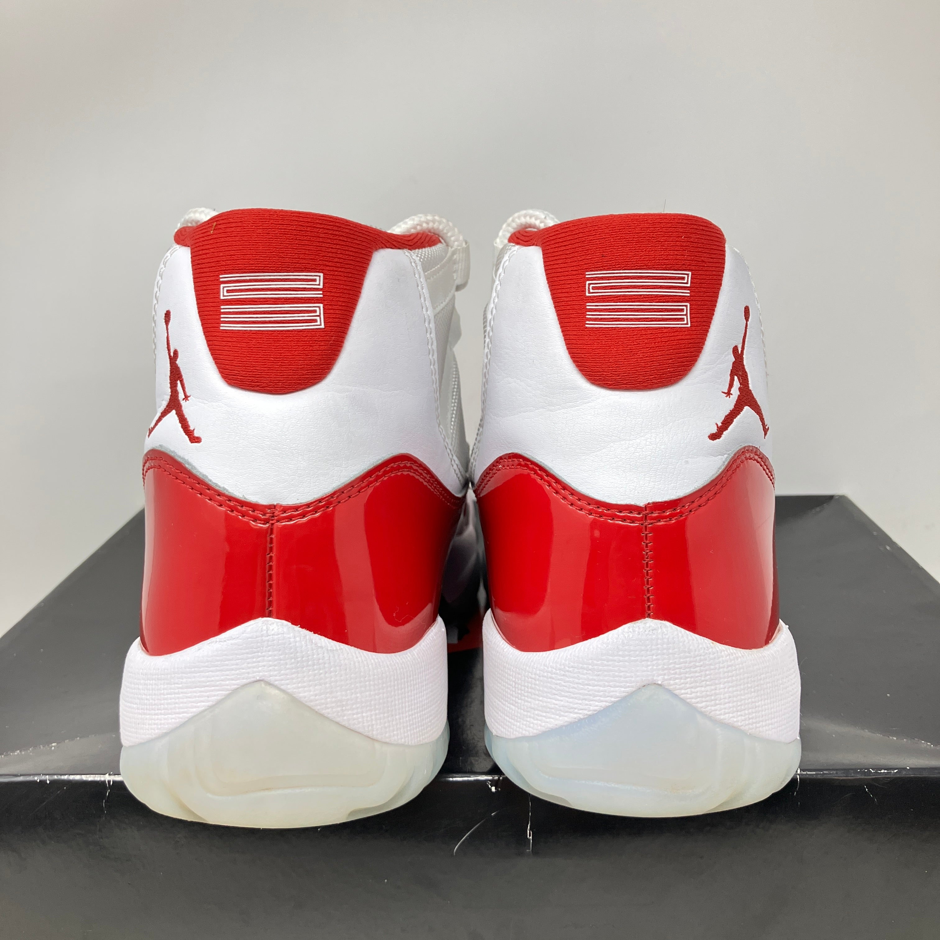 Jordan 11 Retro Cherry (2022)
