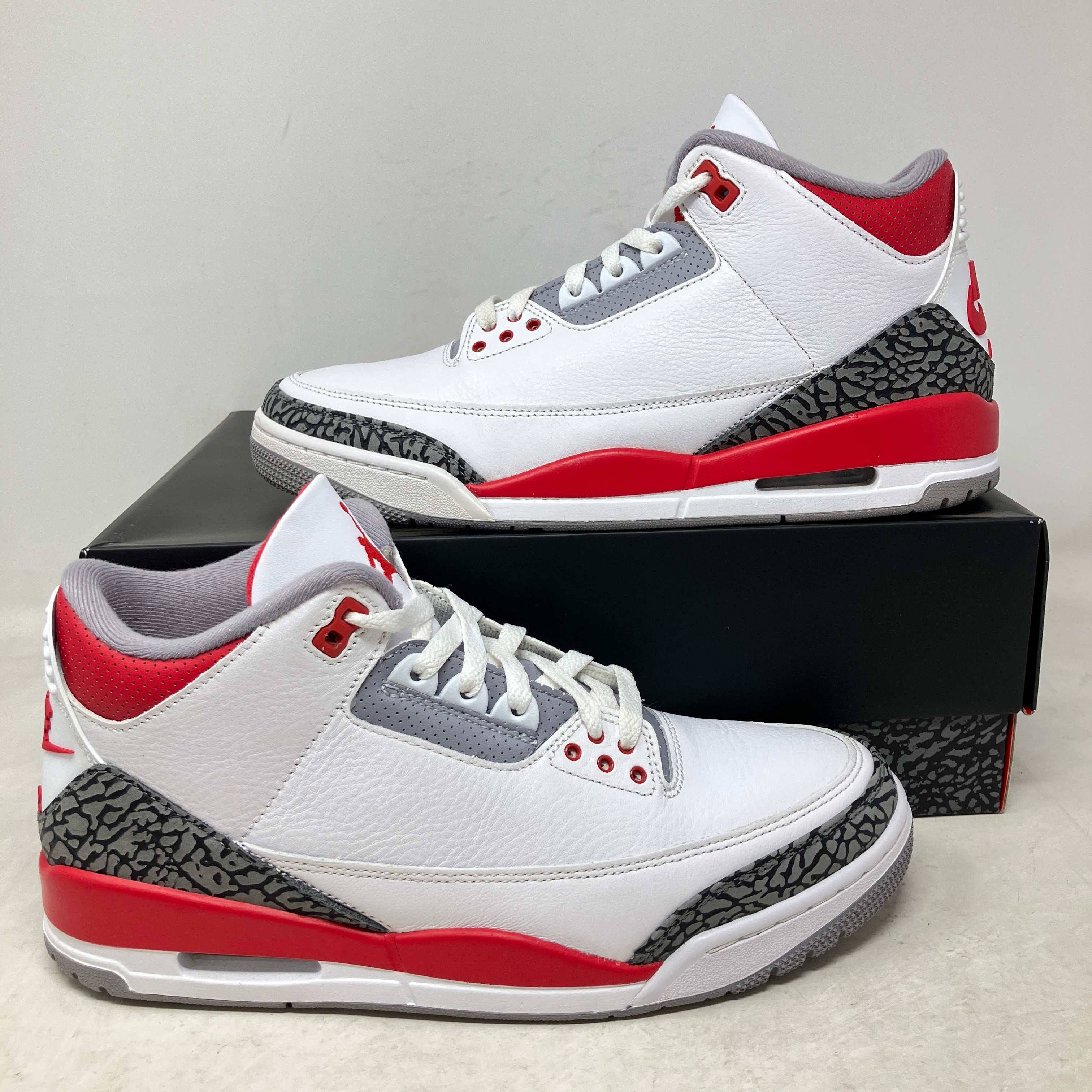Jordan 3 Retro Fire Red (2022)