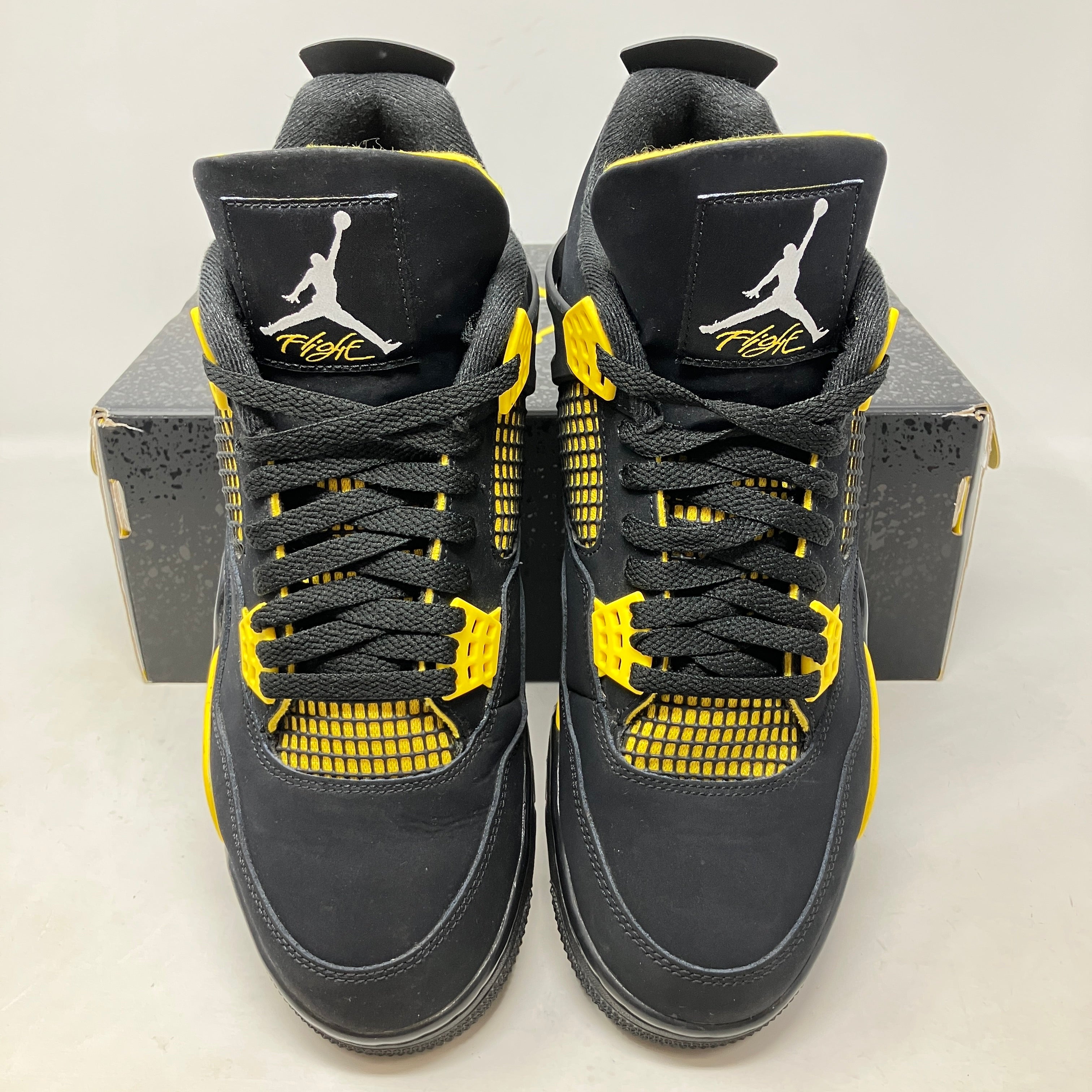 Jordan 4 Retro Thunder (2023)
