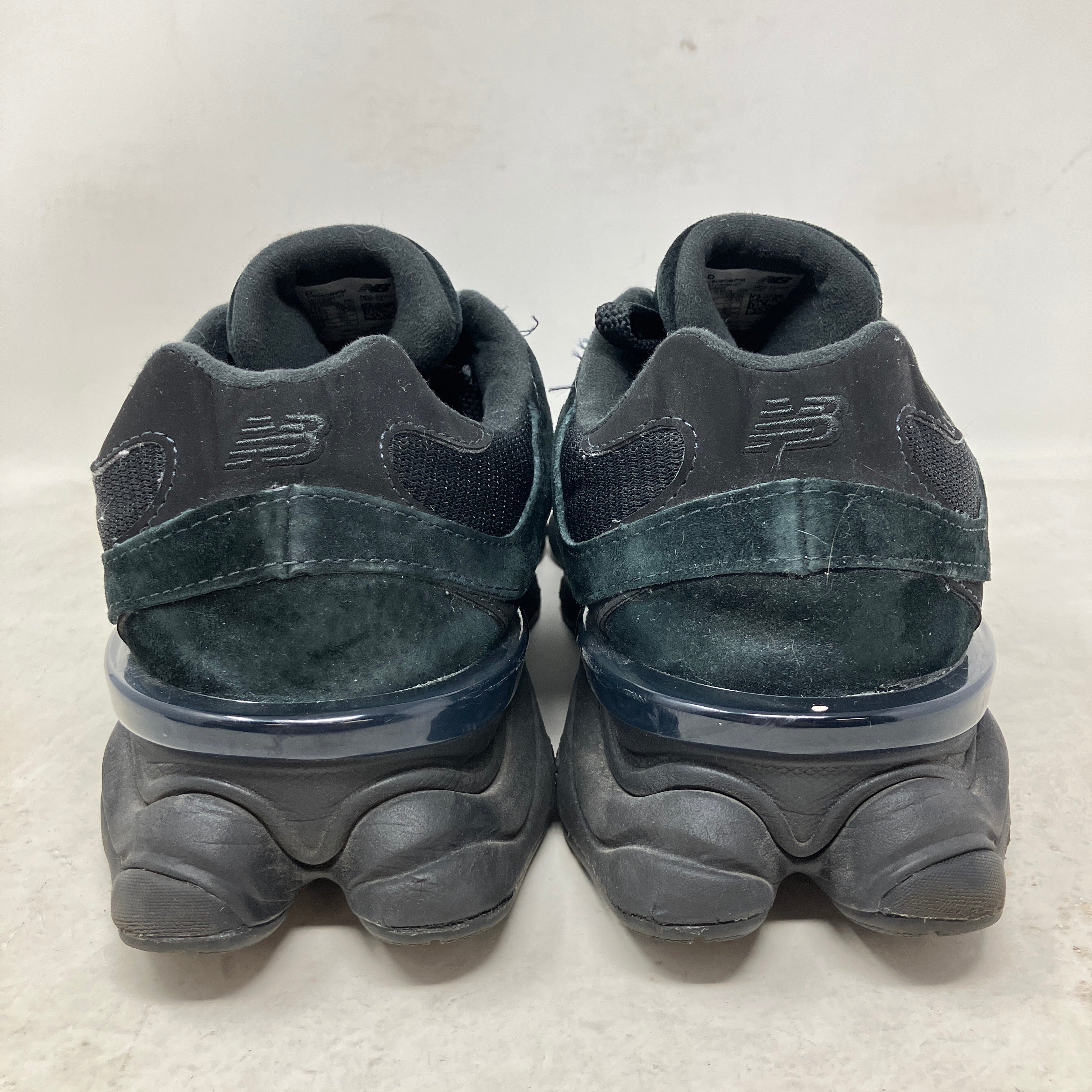 New Balance 9060 Triple Black