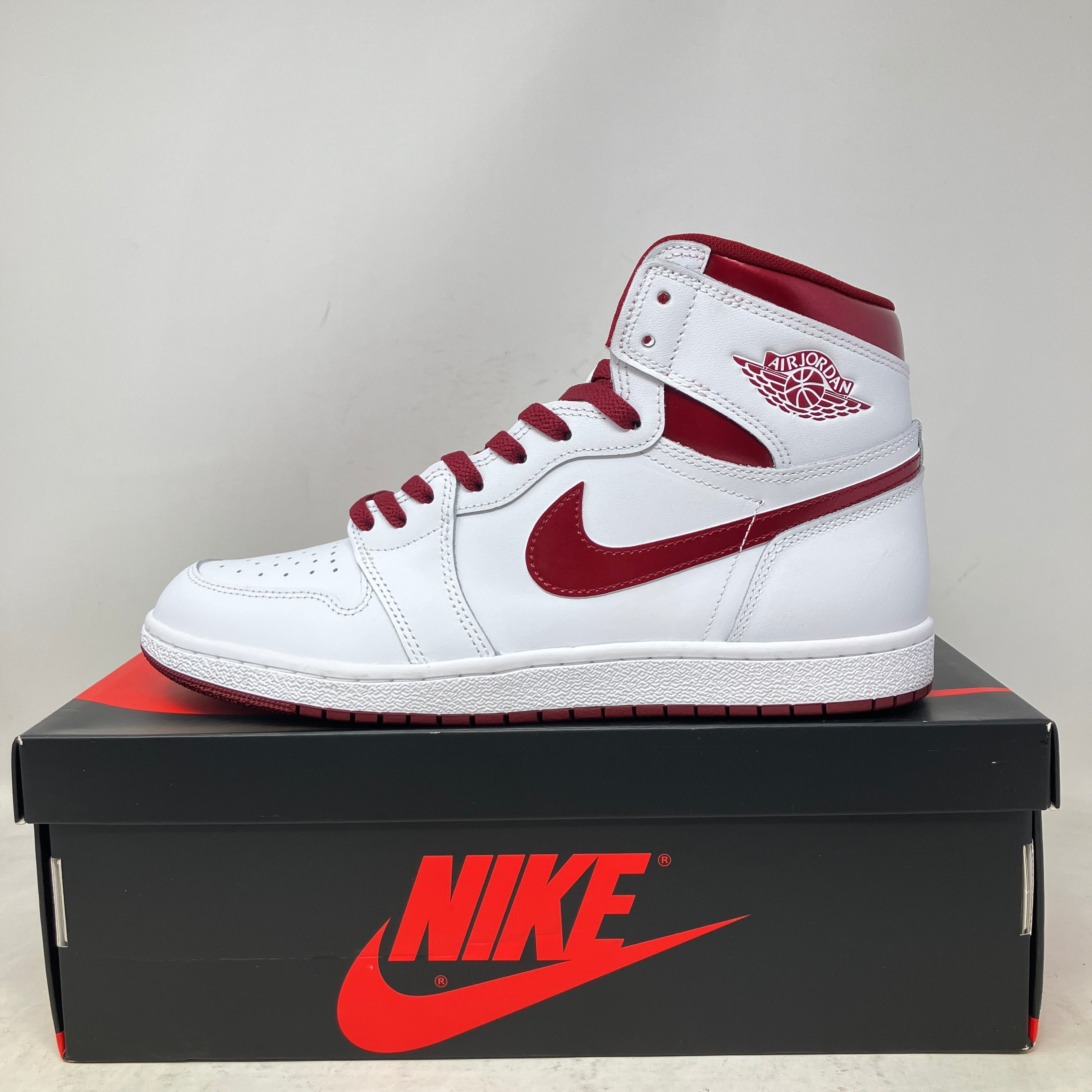 Jordan 1 Retro High '85 OG Metallic Burgundy