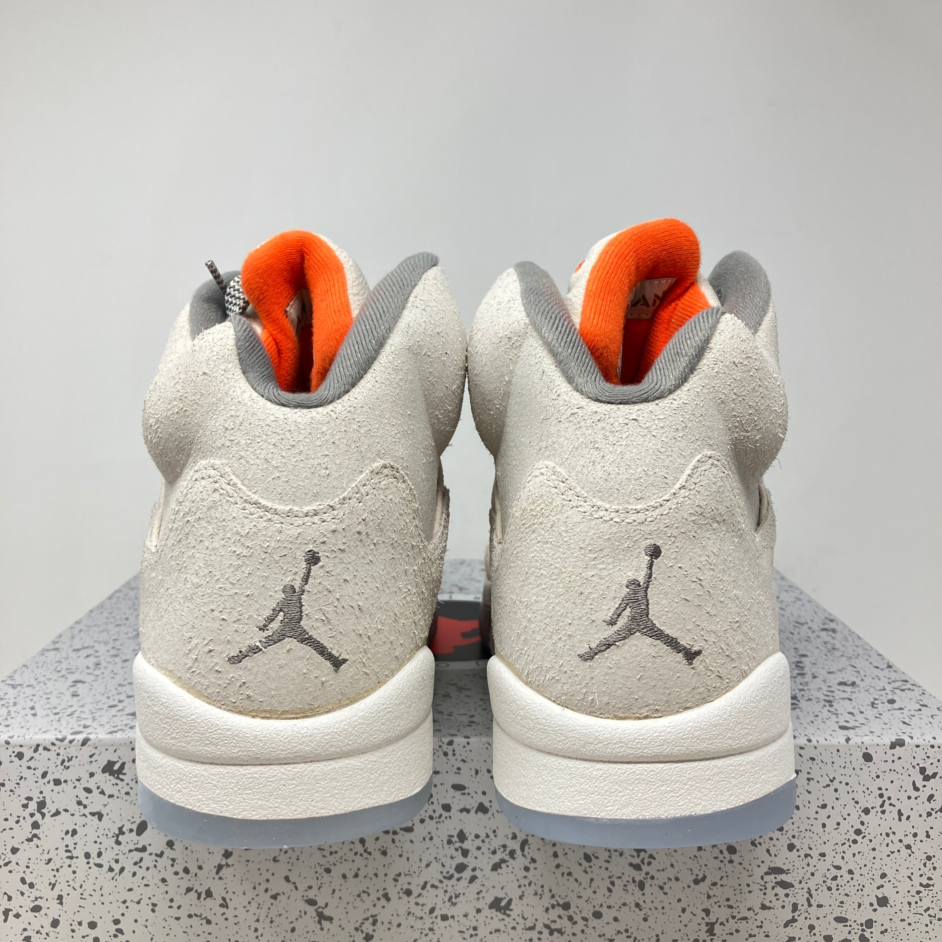 Jordan 5 Retro SE Craft Light Orewood Brown