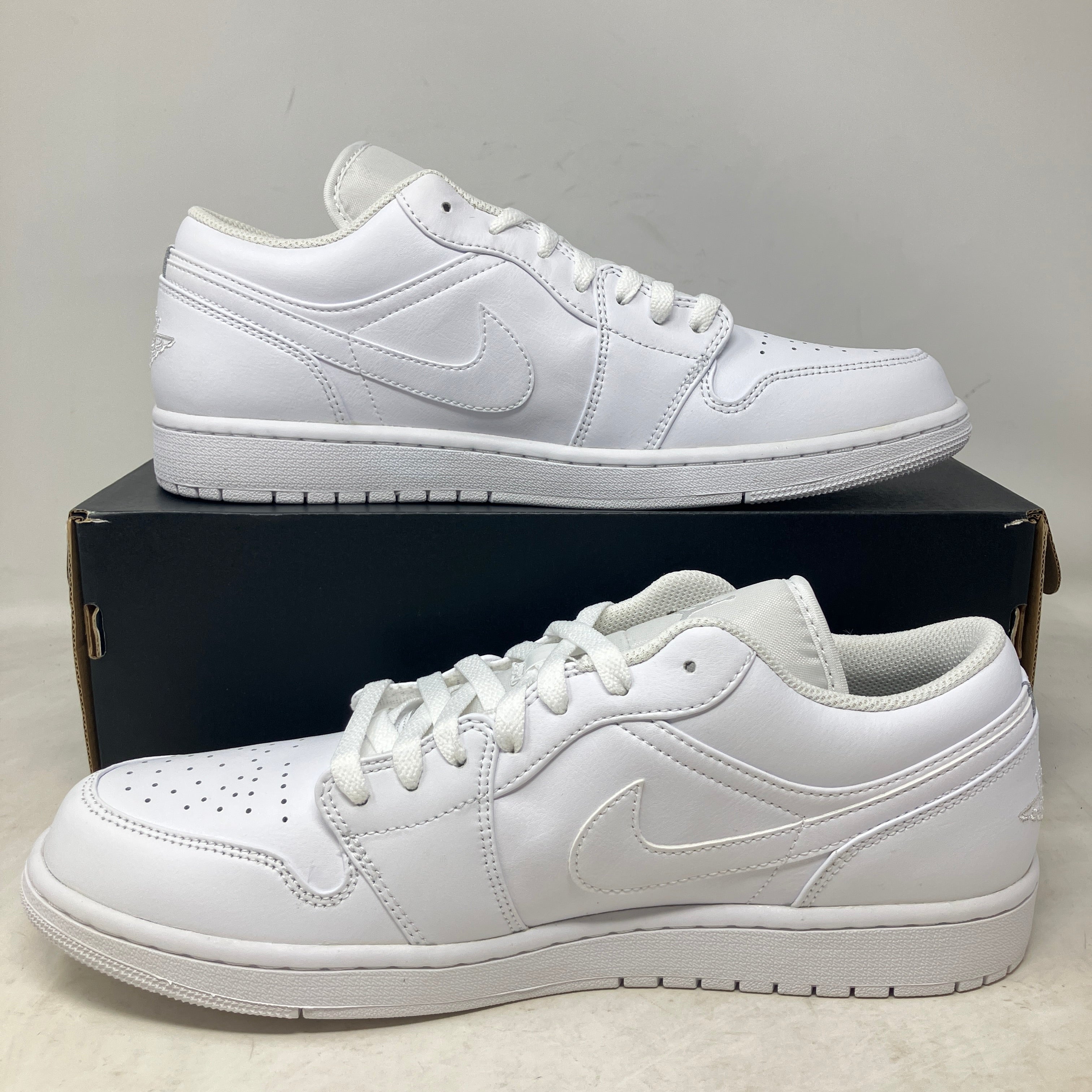 Jordan 1 Low Triple White