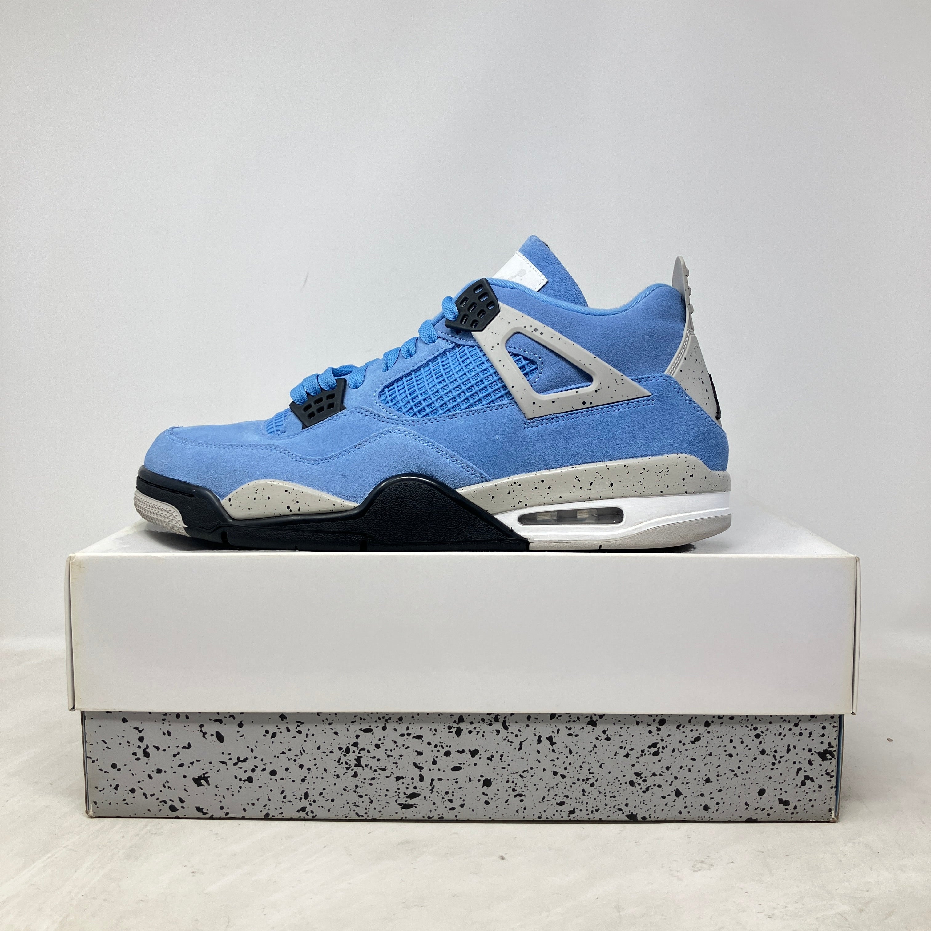 Jordan 4 Retro University Blue
