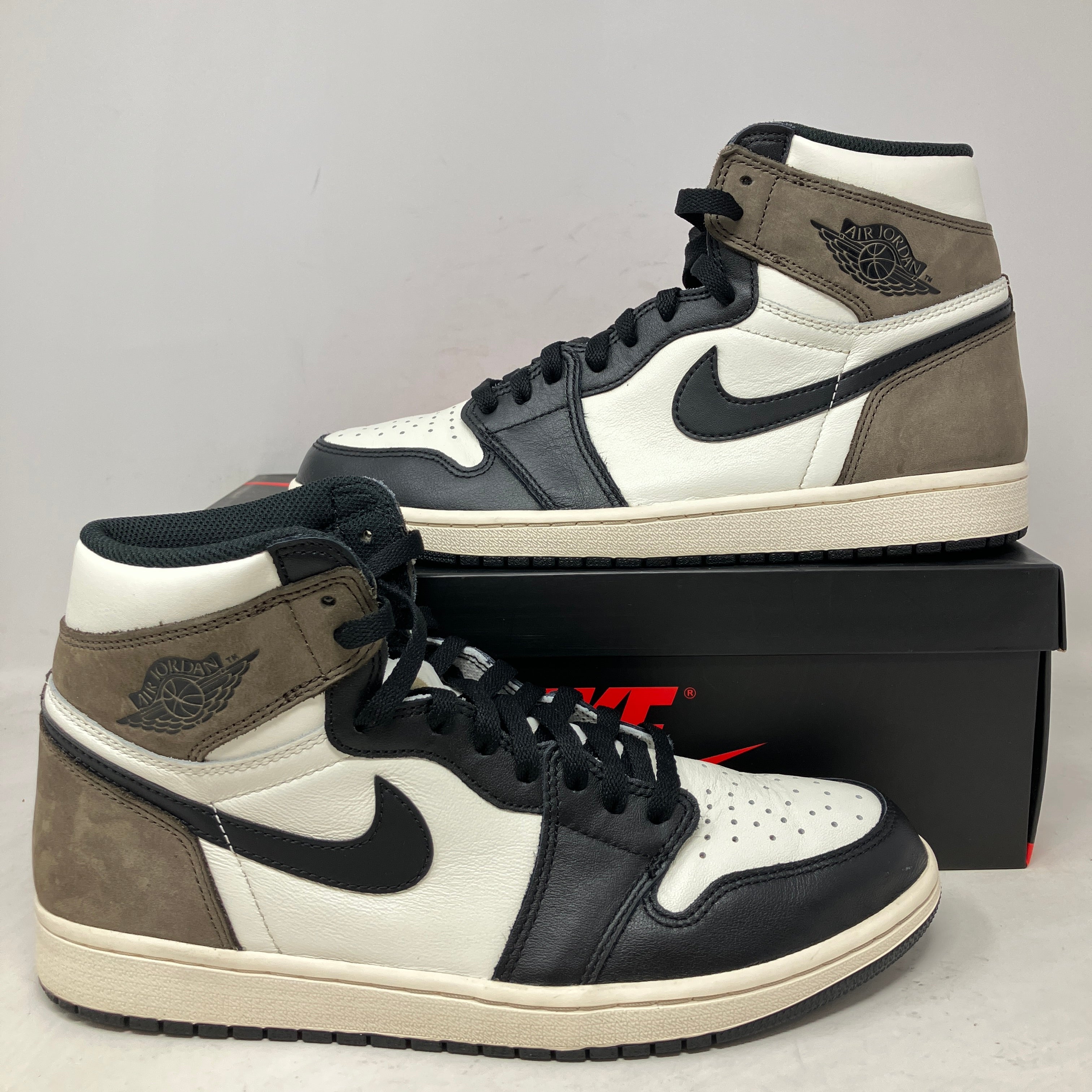 Jordan 1 Retro High Dark Mocha